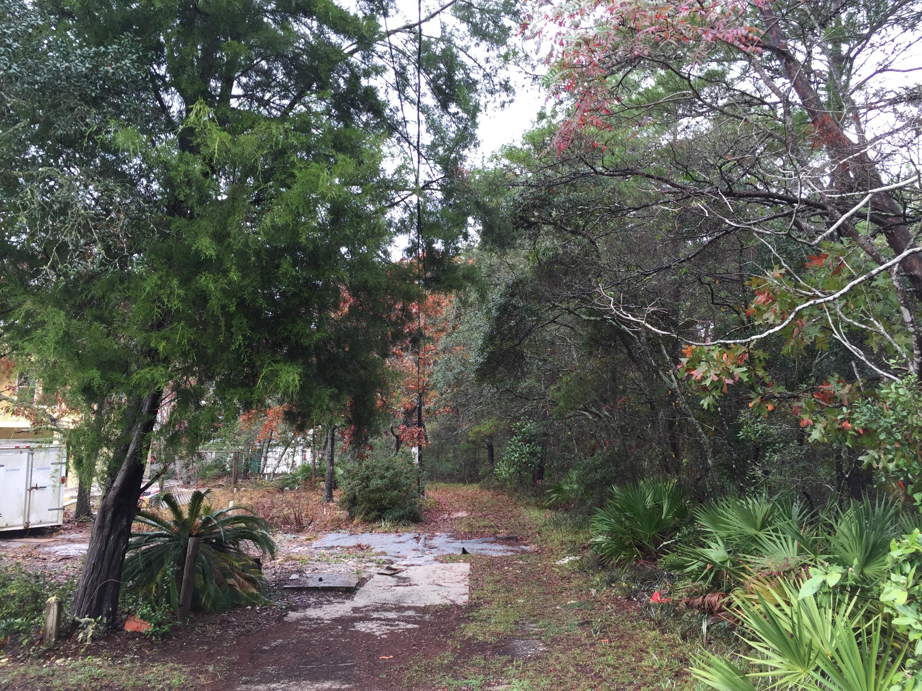 EASTERN LAKE ESTATES - Land