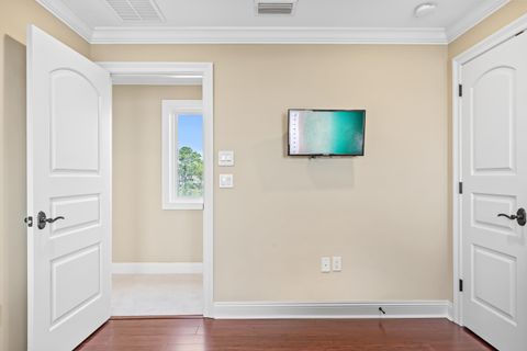 listing image 80