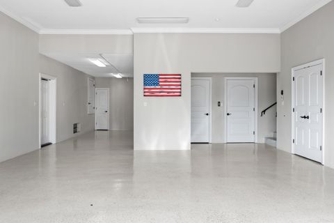 listing image 106