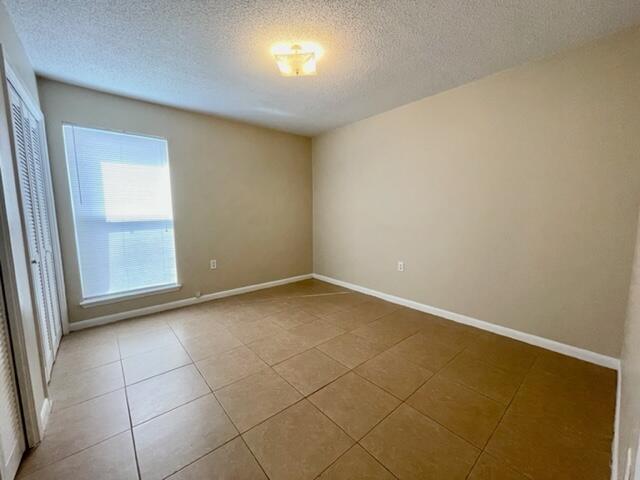 PINE MEADOWS 1ST ADDN - Residential Lease