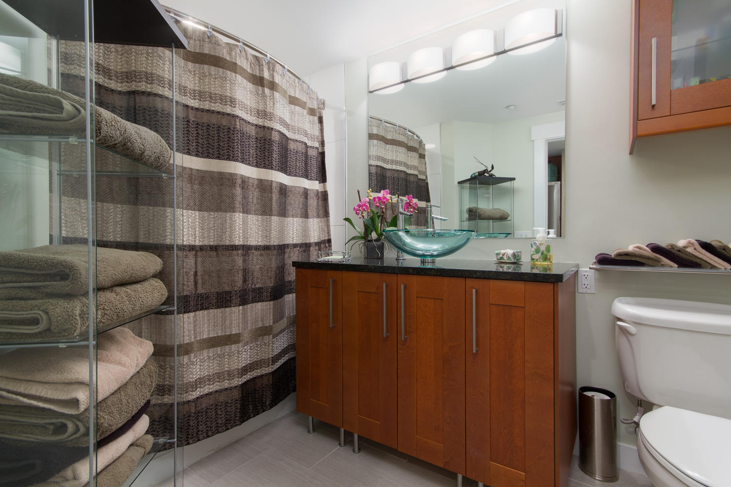 BAHIA CONDO - Residential