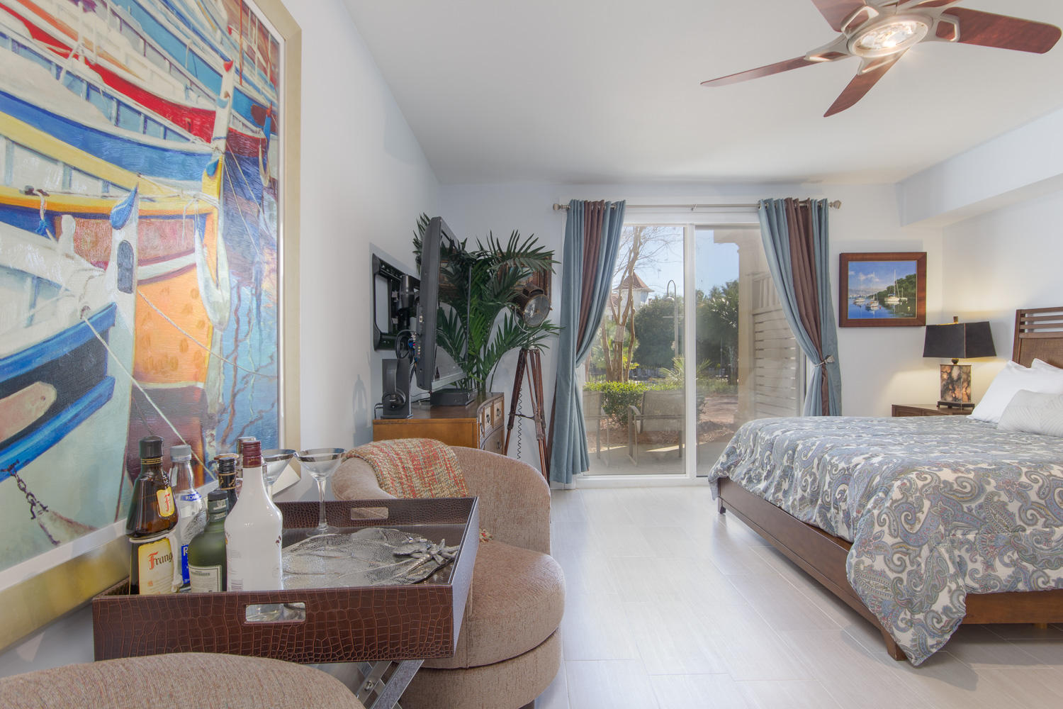 BAHIA CONDO - Residential