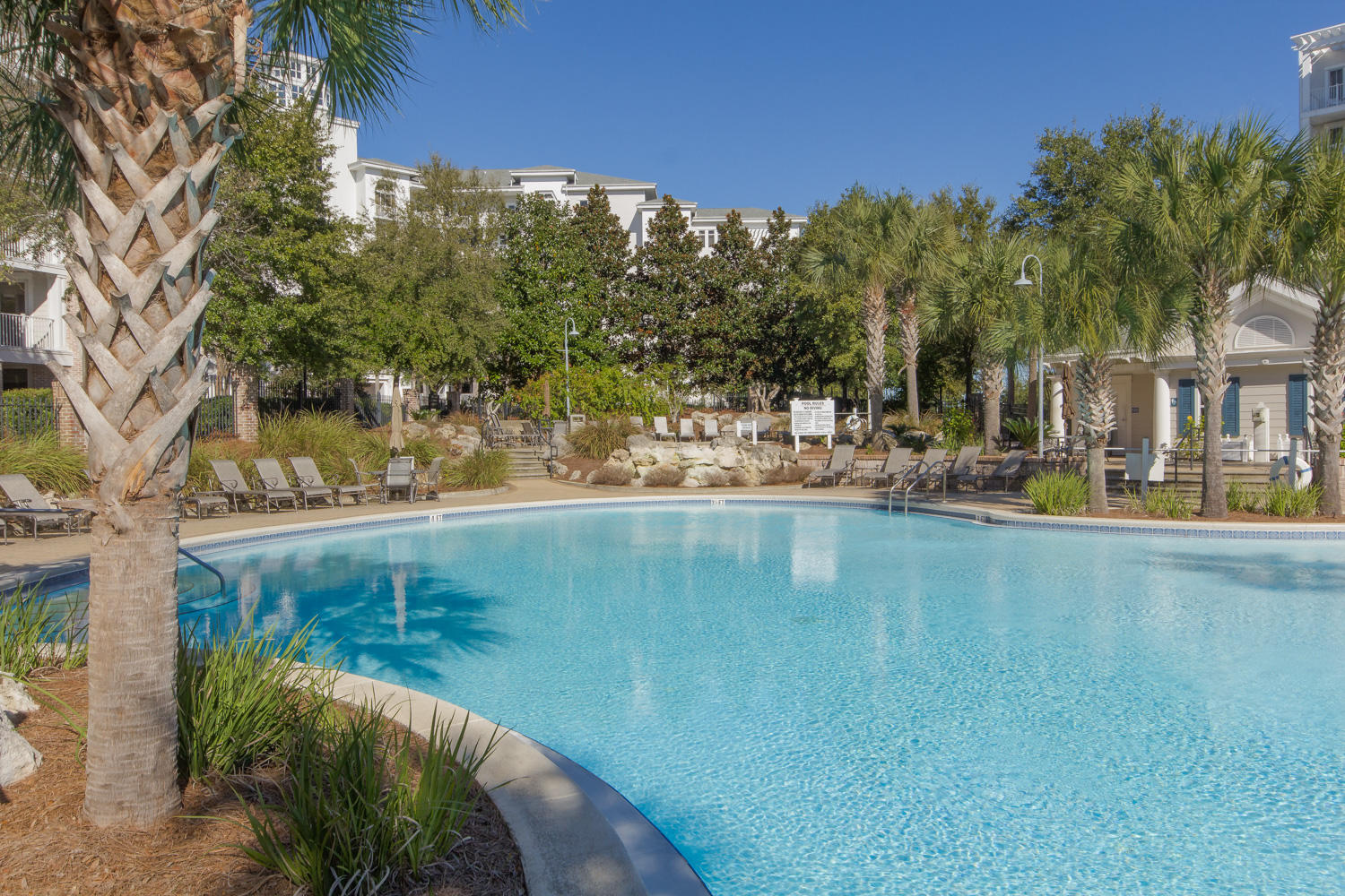 BAHIA CONDO - Residential