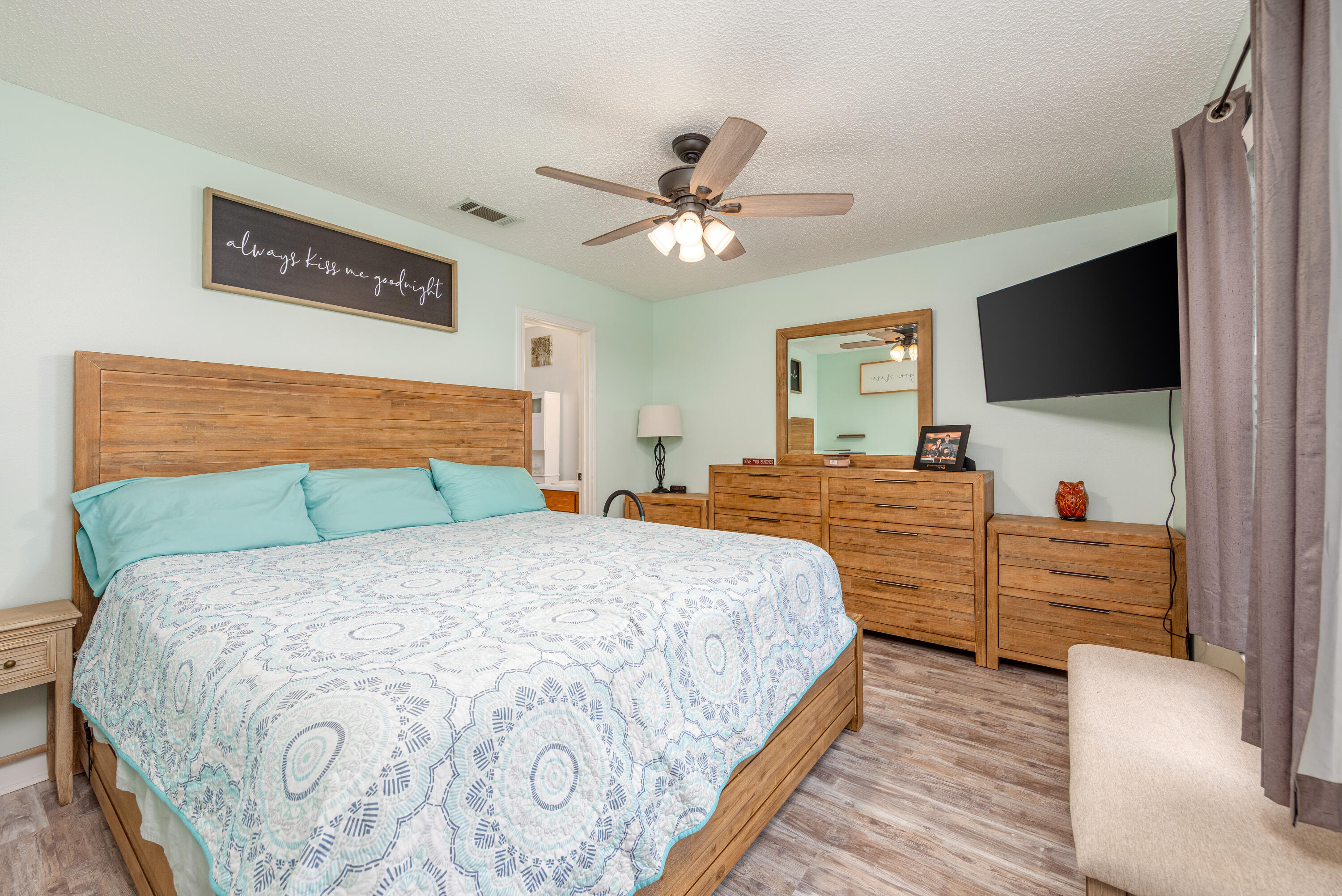 AUBURN ACRES - Residential