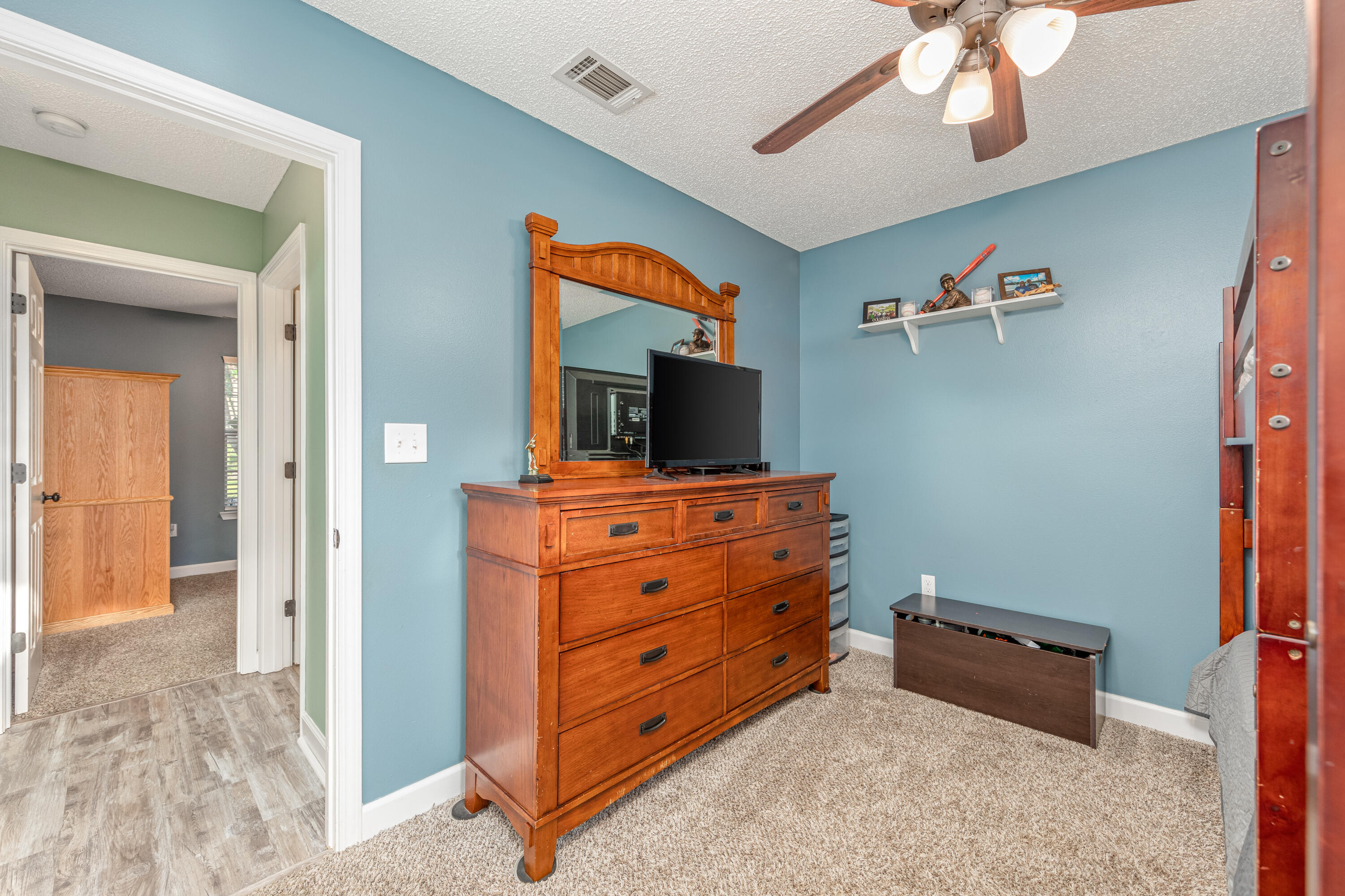 AUBURN ACRES - Residential