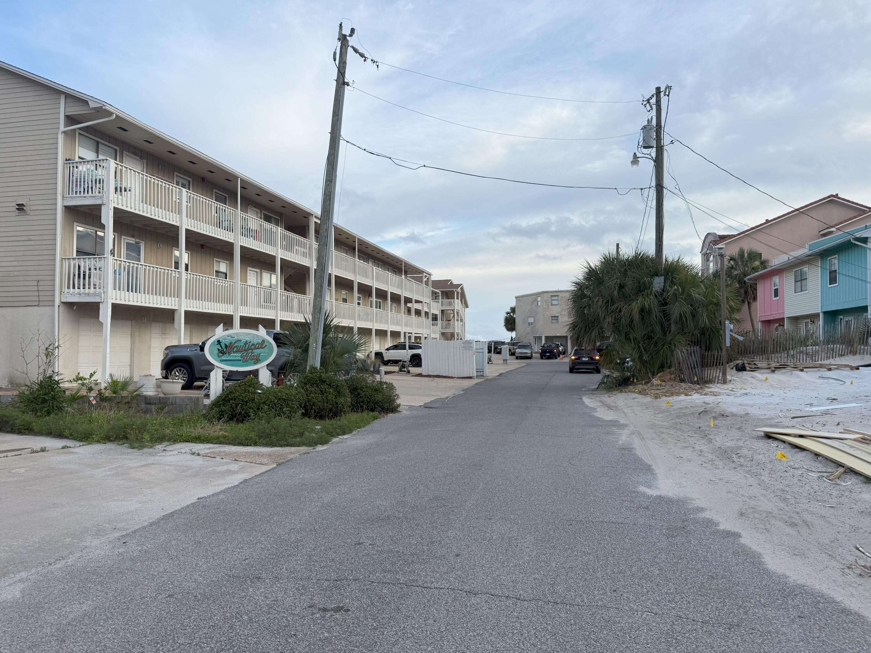 NAUTICAL WAY - Residential