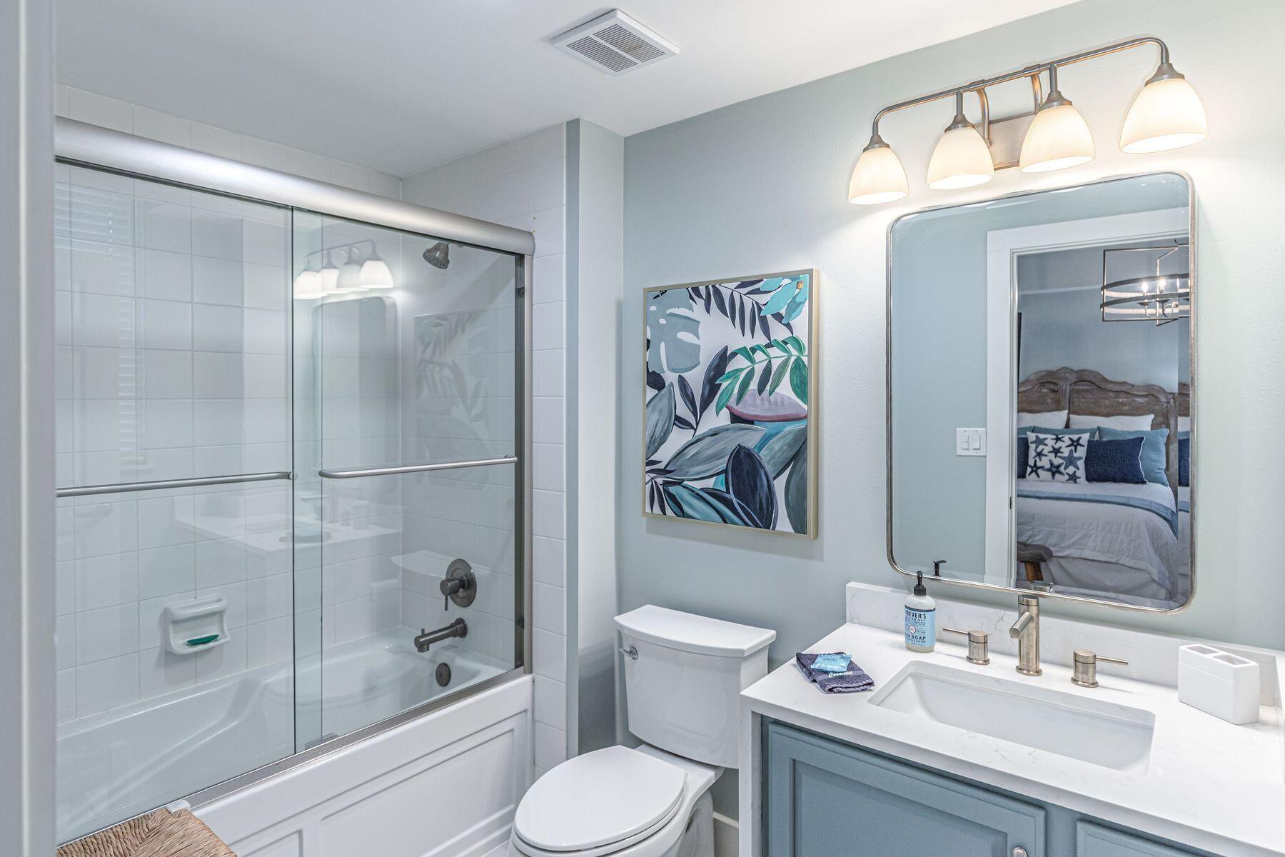 SILVER BEACH TOWERS - Residential