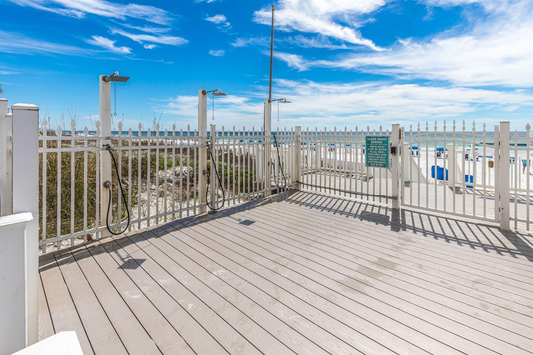 SILVER BEACH TOWERS - Residential