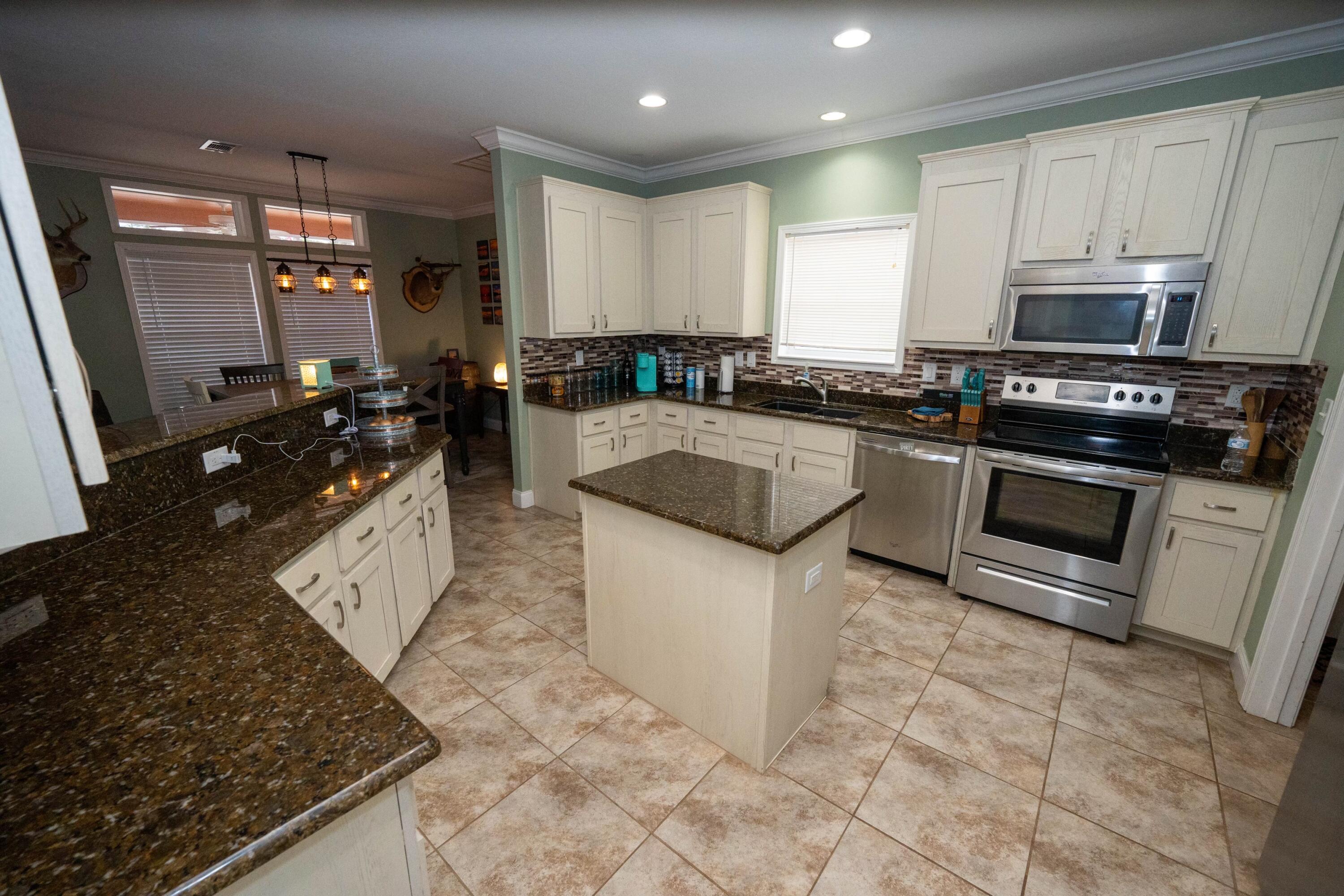 TOWN OF SANTA ROSA - Residential