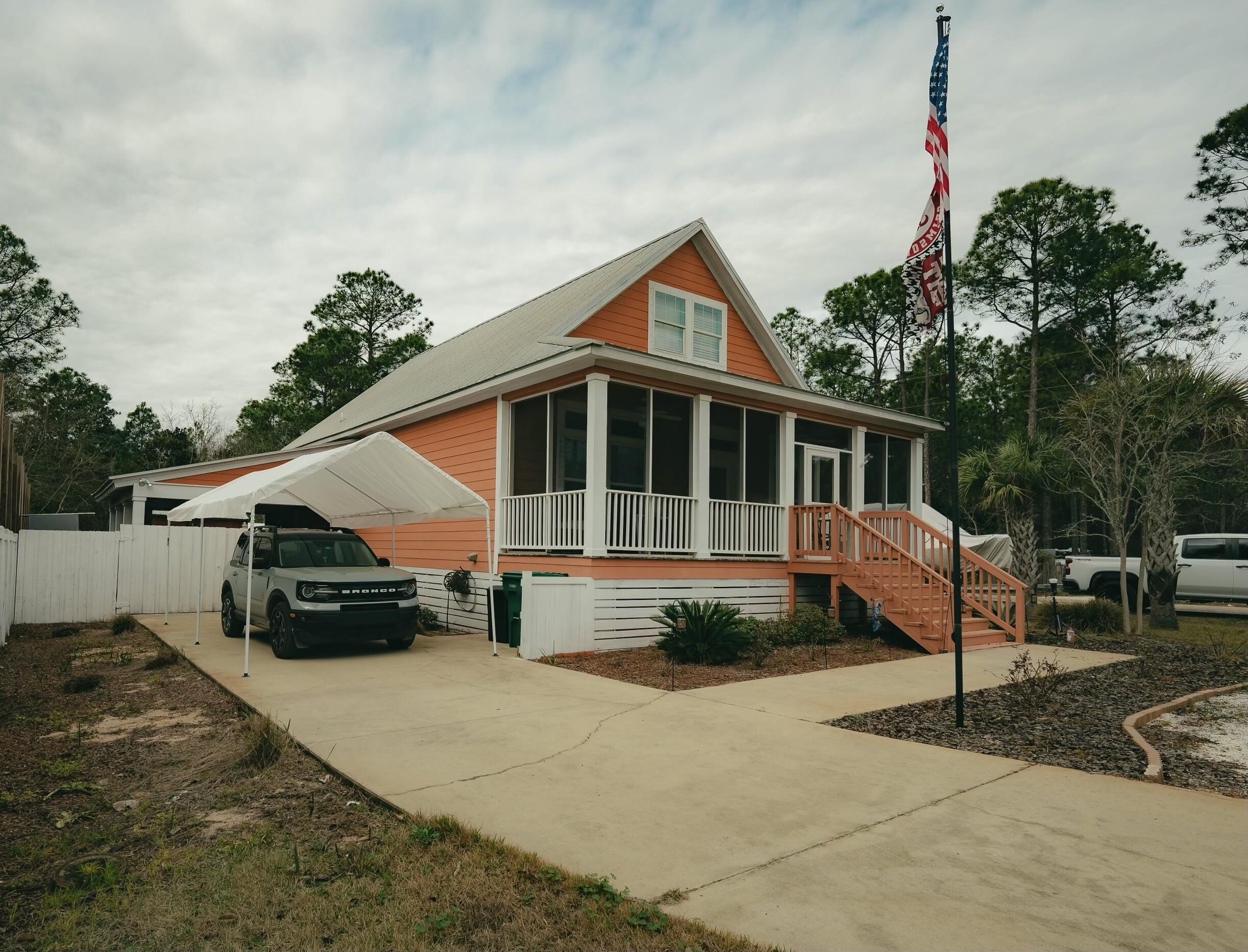 TOWN OF SANTA ROSA - Residential