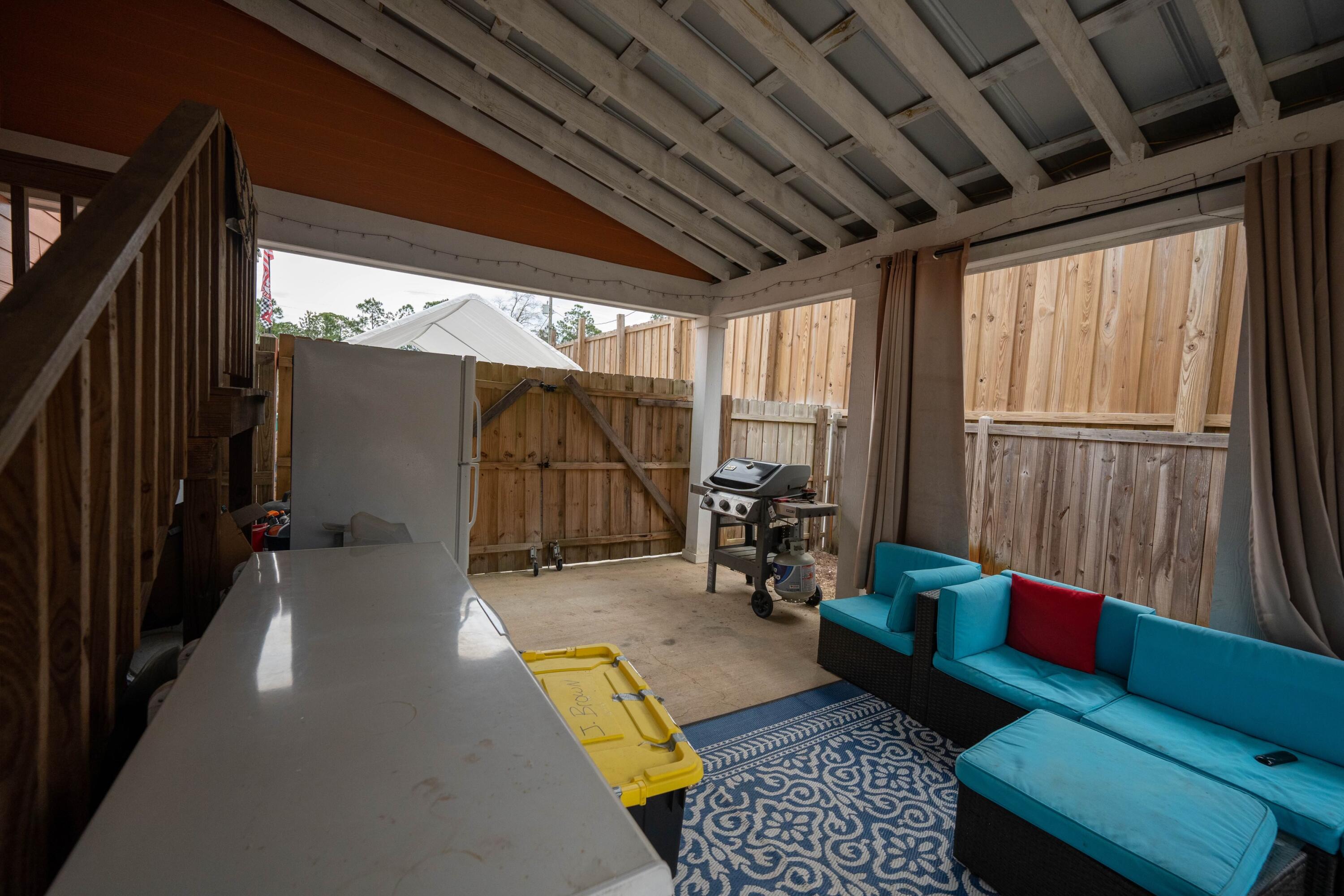 TOWN OF SANTA ROSA - Residential