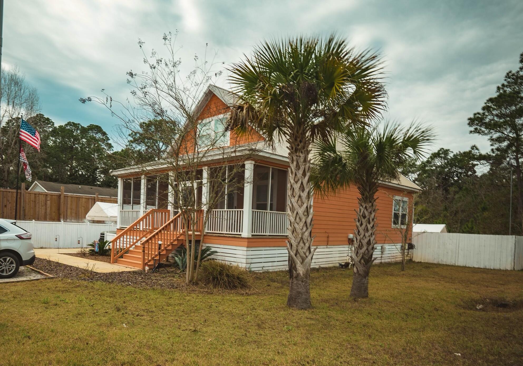 TOWN OF SANTA ROSA - Residential