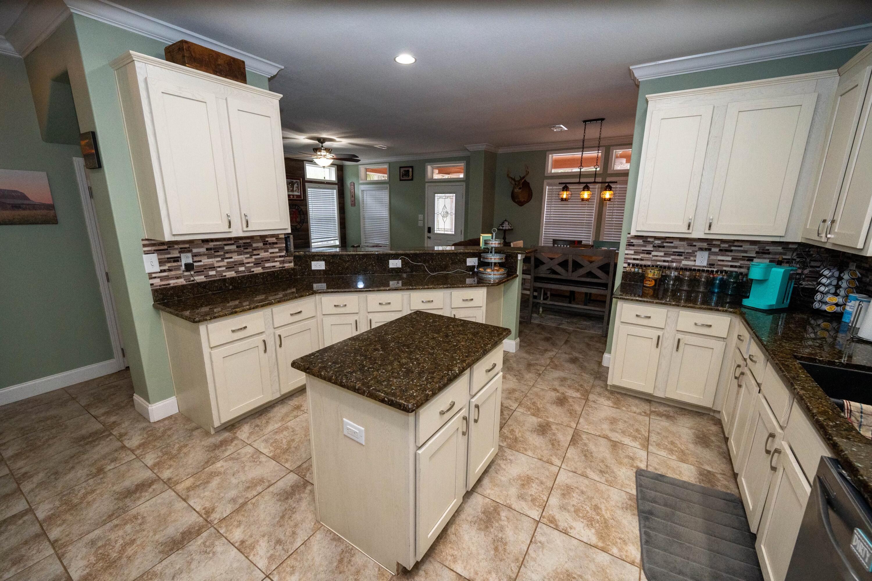 TOWN OF SANTA ROSA - Residential