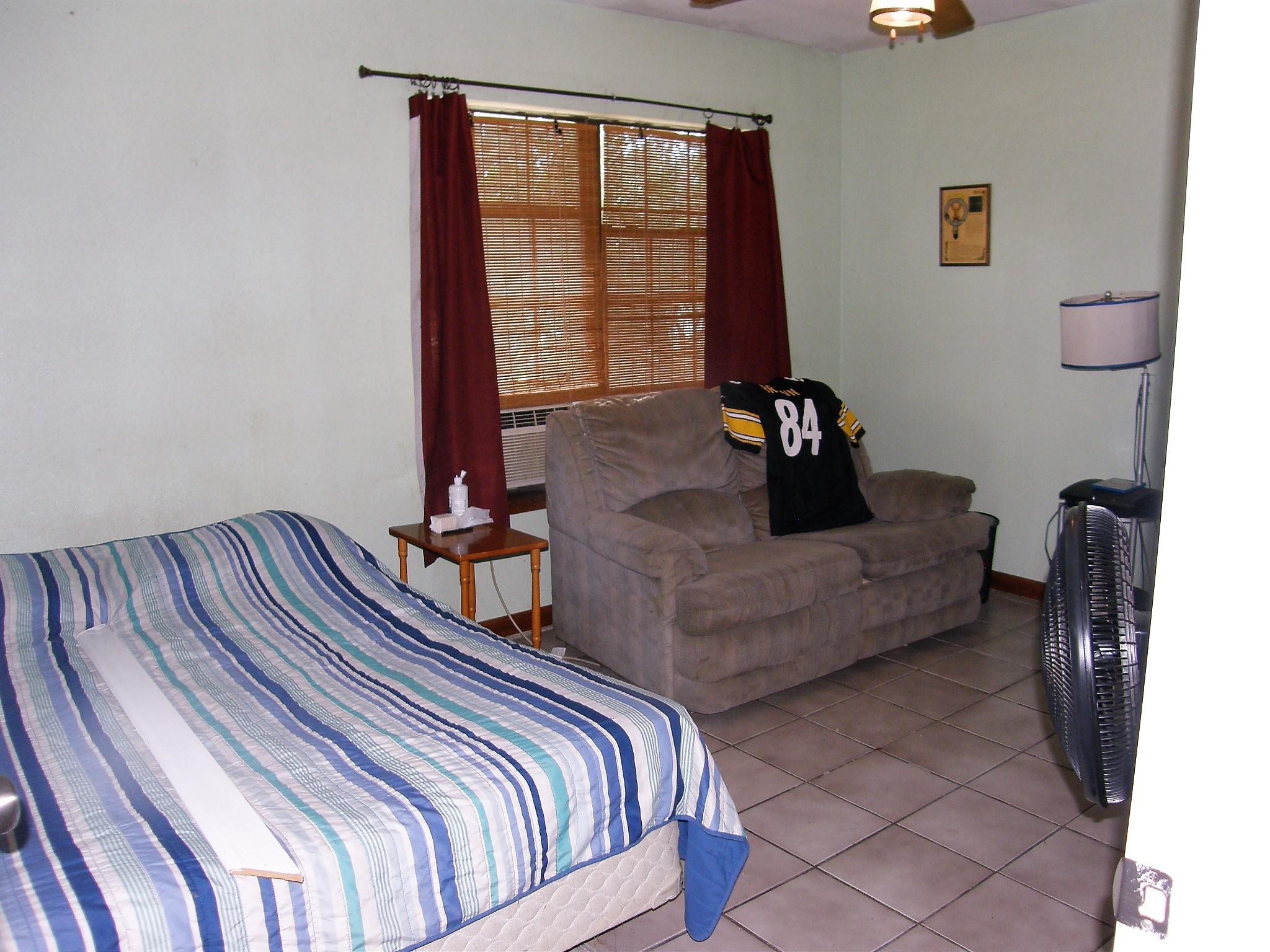 Navarre 2nd Addition - Residential