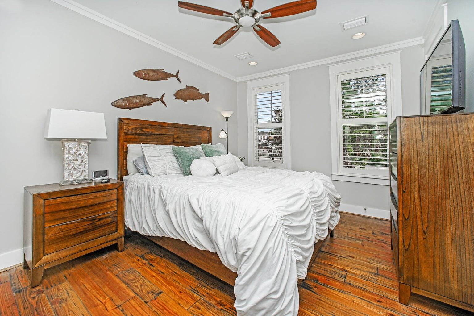 SHADOW PINES - Residential Lease