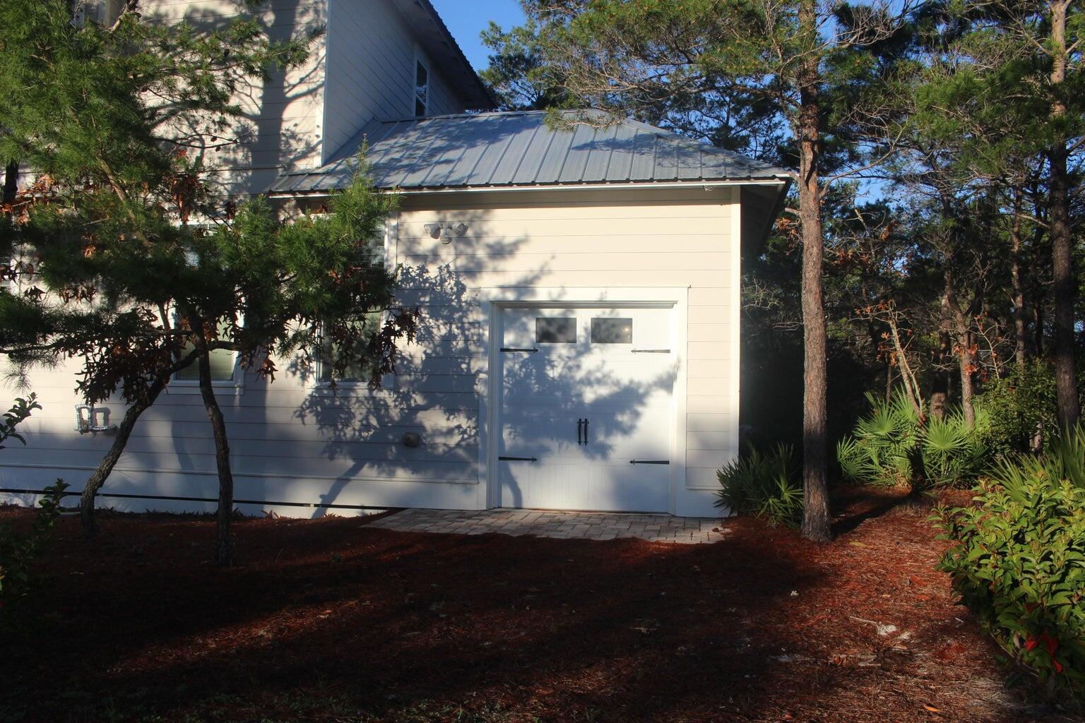 SHADOW PINES - Residential Lease