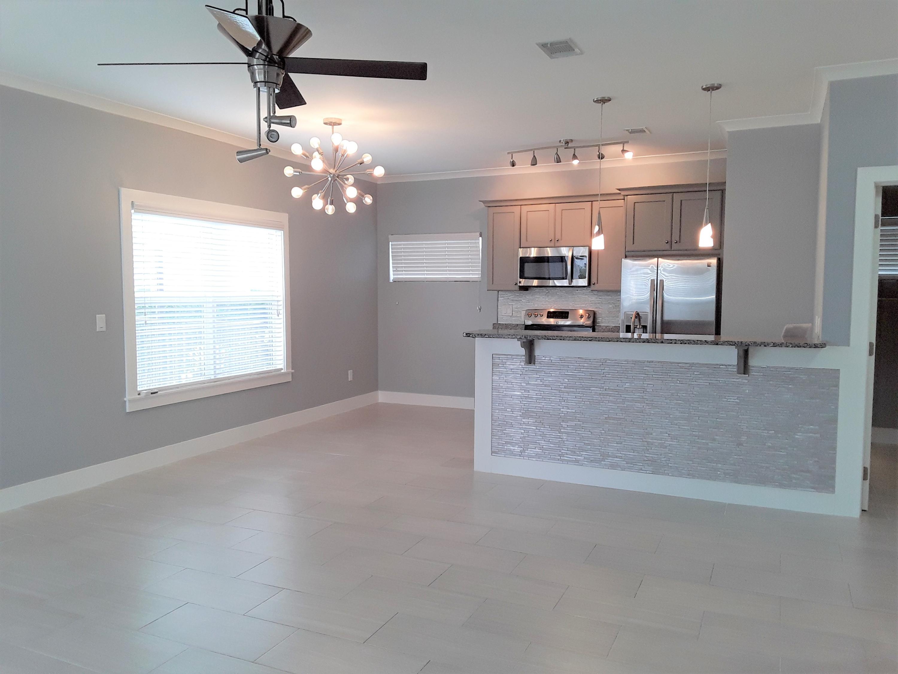 LEISURE BAY - Residential