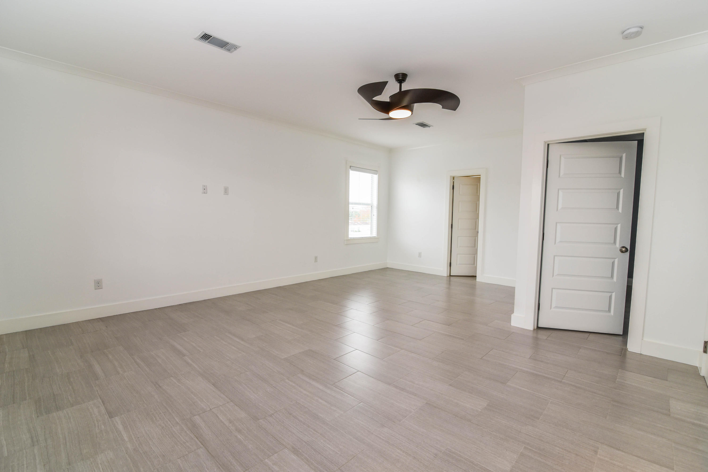 LEISURE BAY - Residential