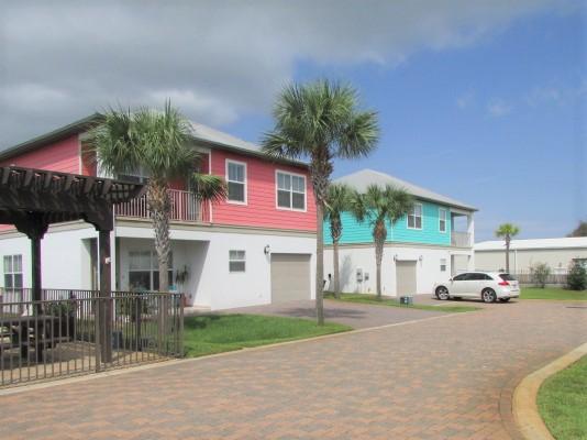 LEISURE BAY - Residential