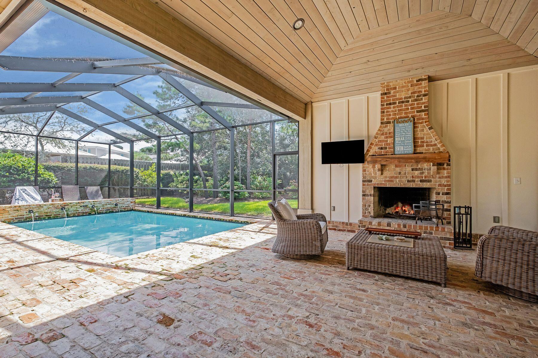 SEAGROVE VILLAGE 7TH ADD - Residential