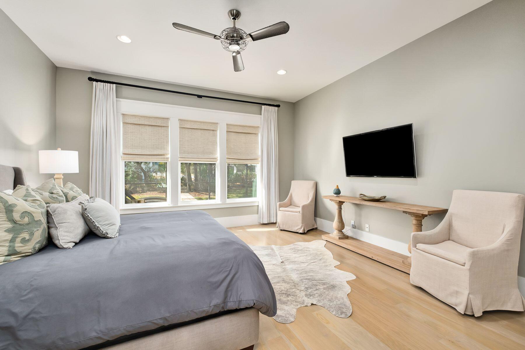 SEAGROVE VILLAGE 7TH ADD - Residential