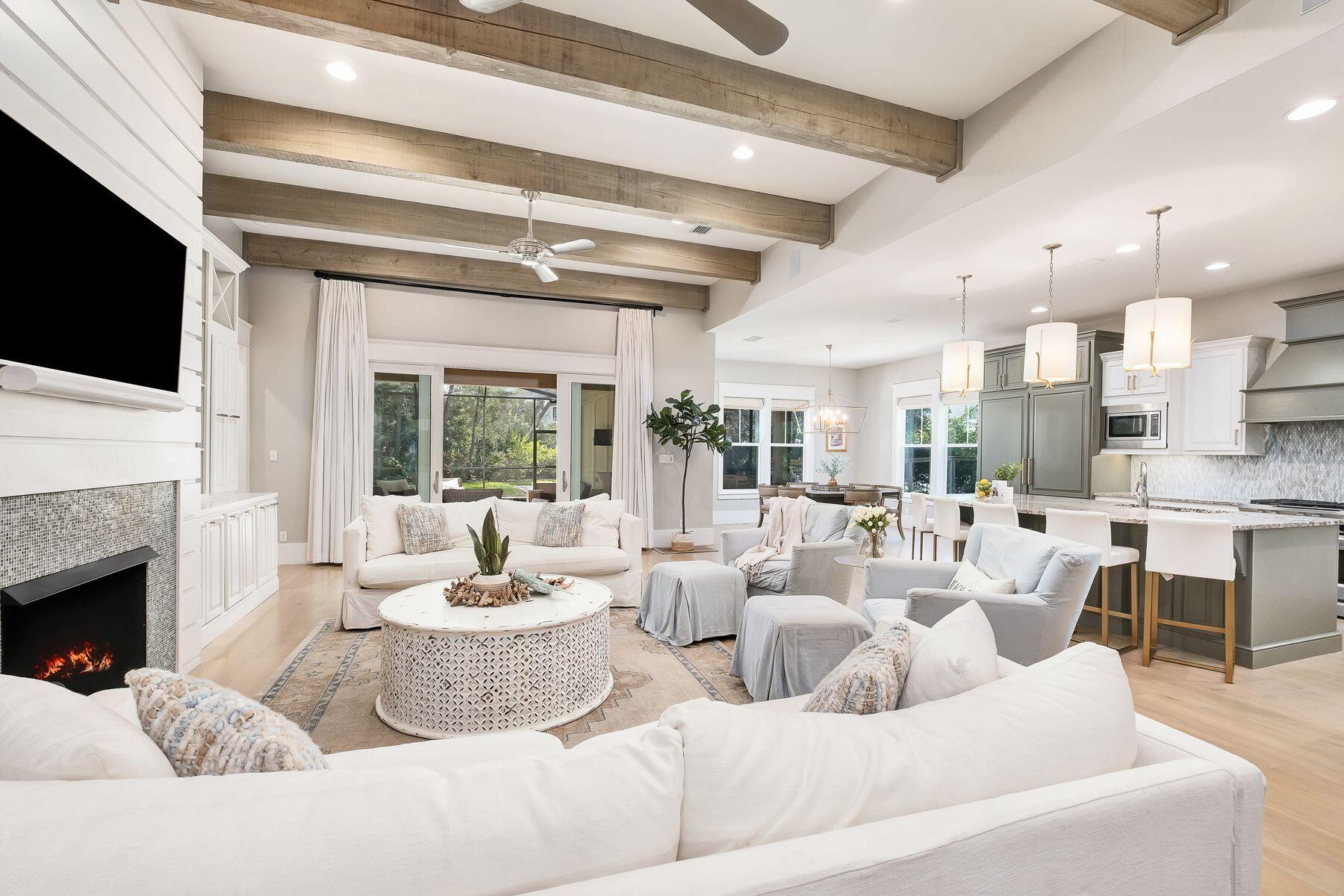SEAGROVE VILLAGE 7TH ADD - Residential