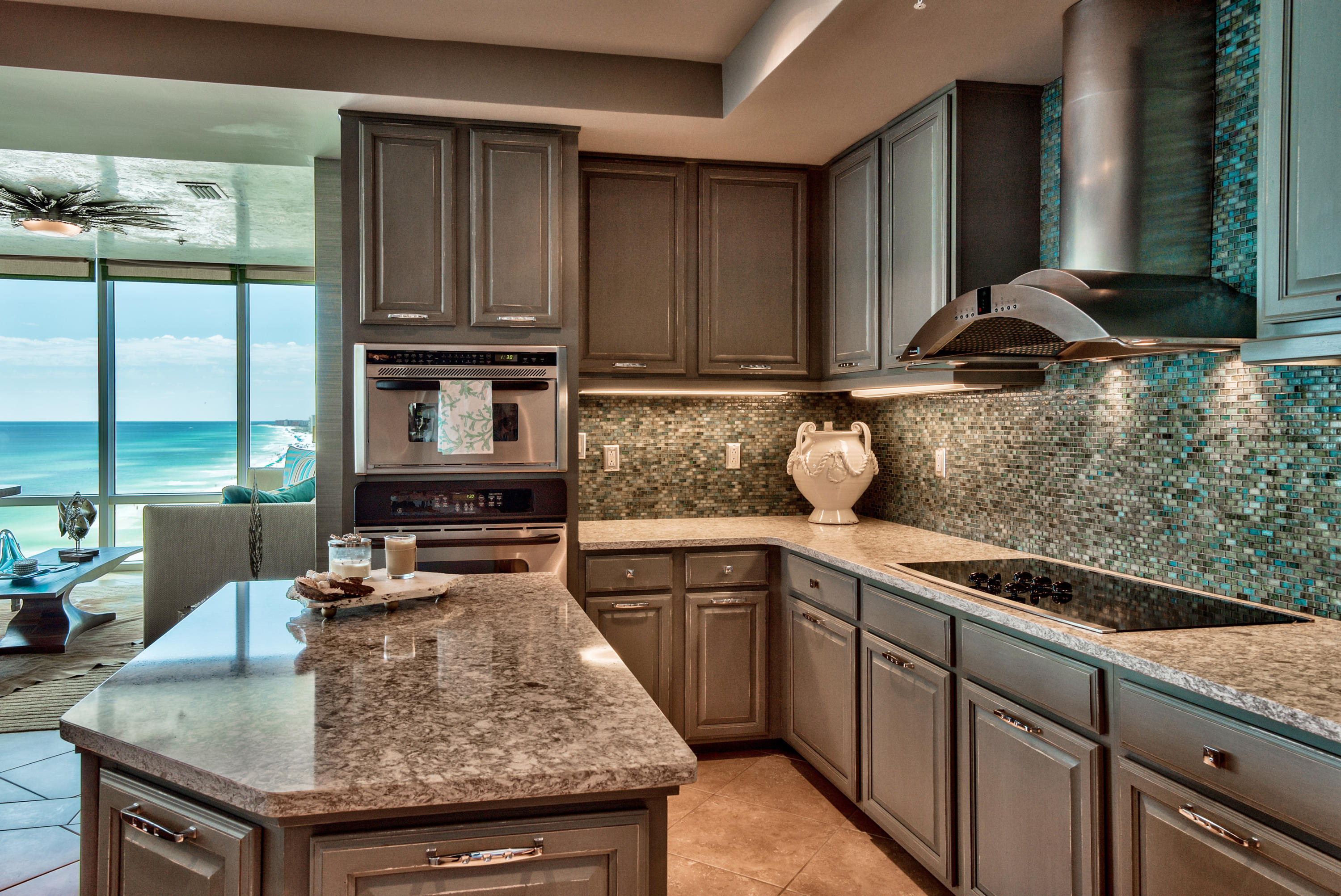 SIGNATURE BEACH - Residential