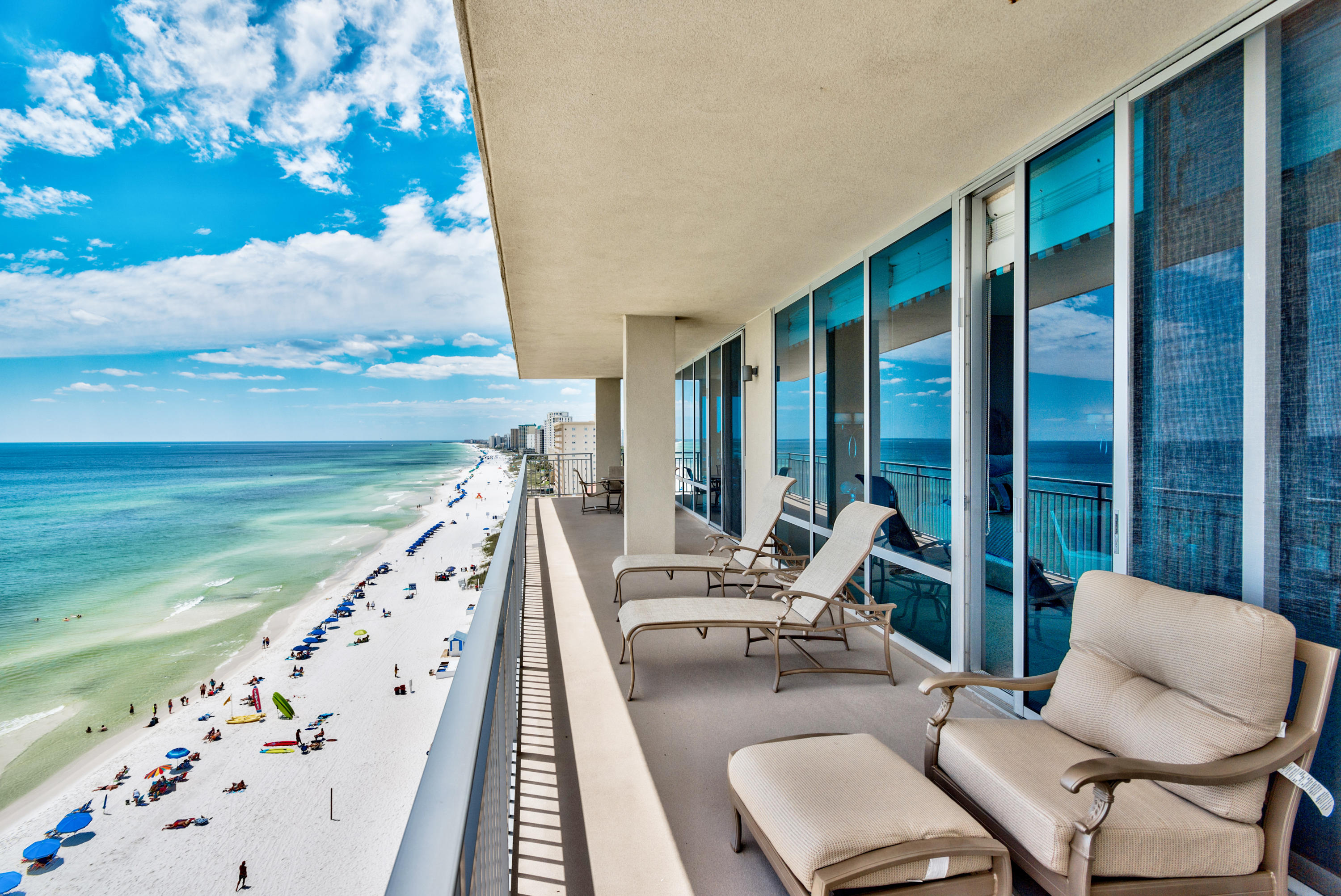 SIGNATURE BEACH - Residential