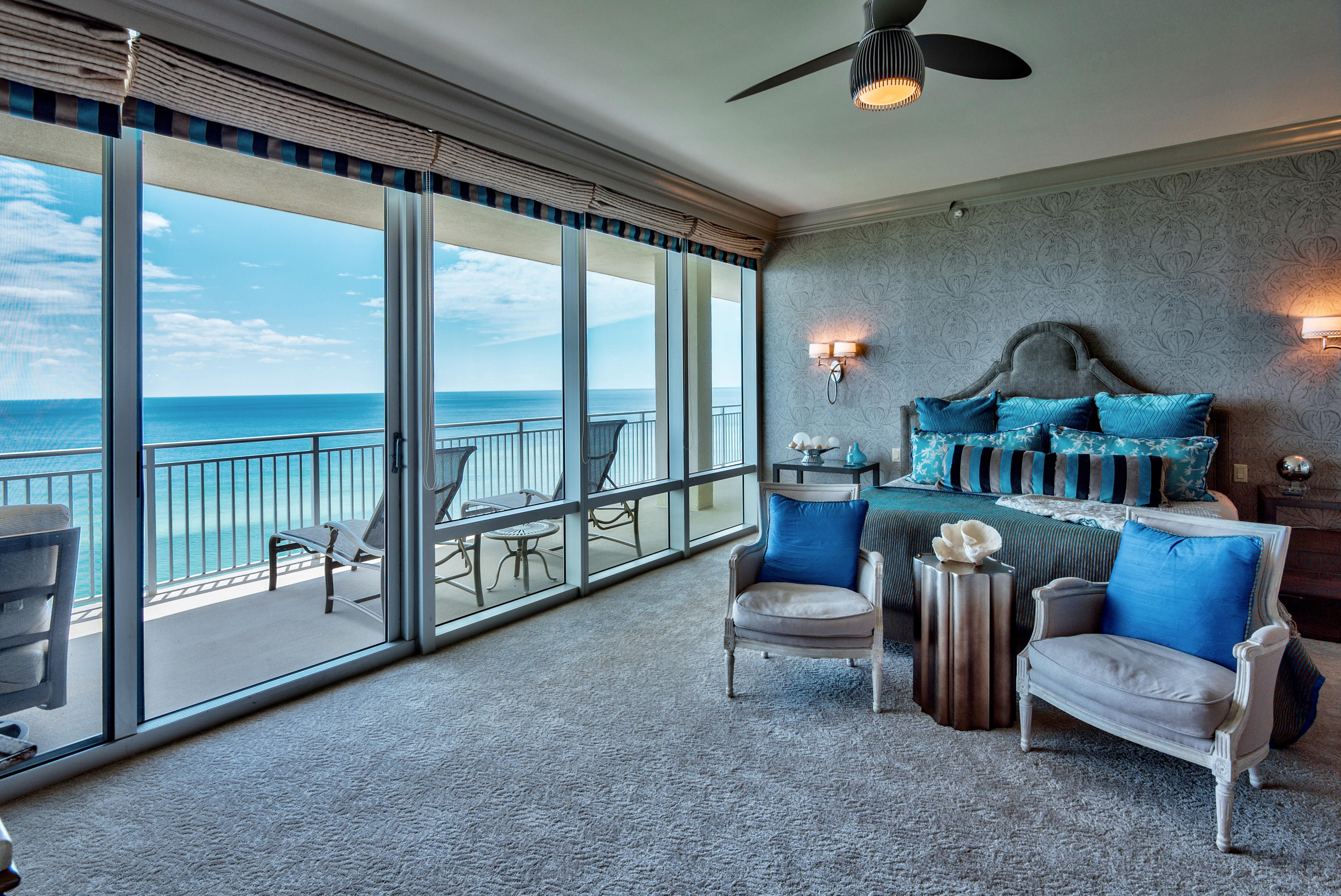 SIGNATURE BEACH - Residential