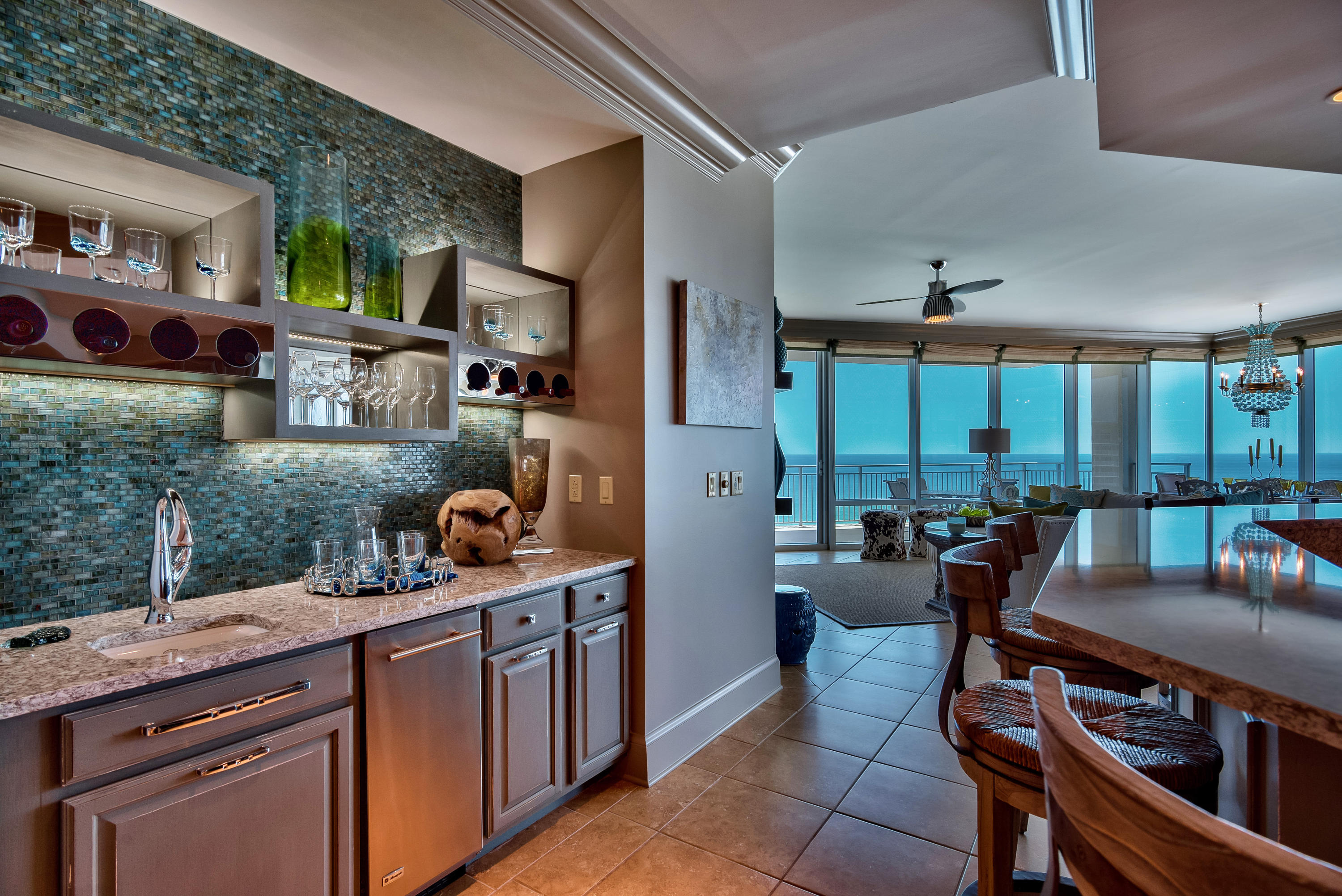 SIGNATURE BEACH - Residential