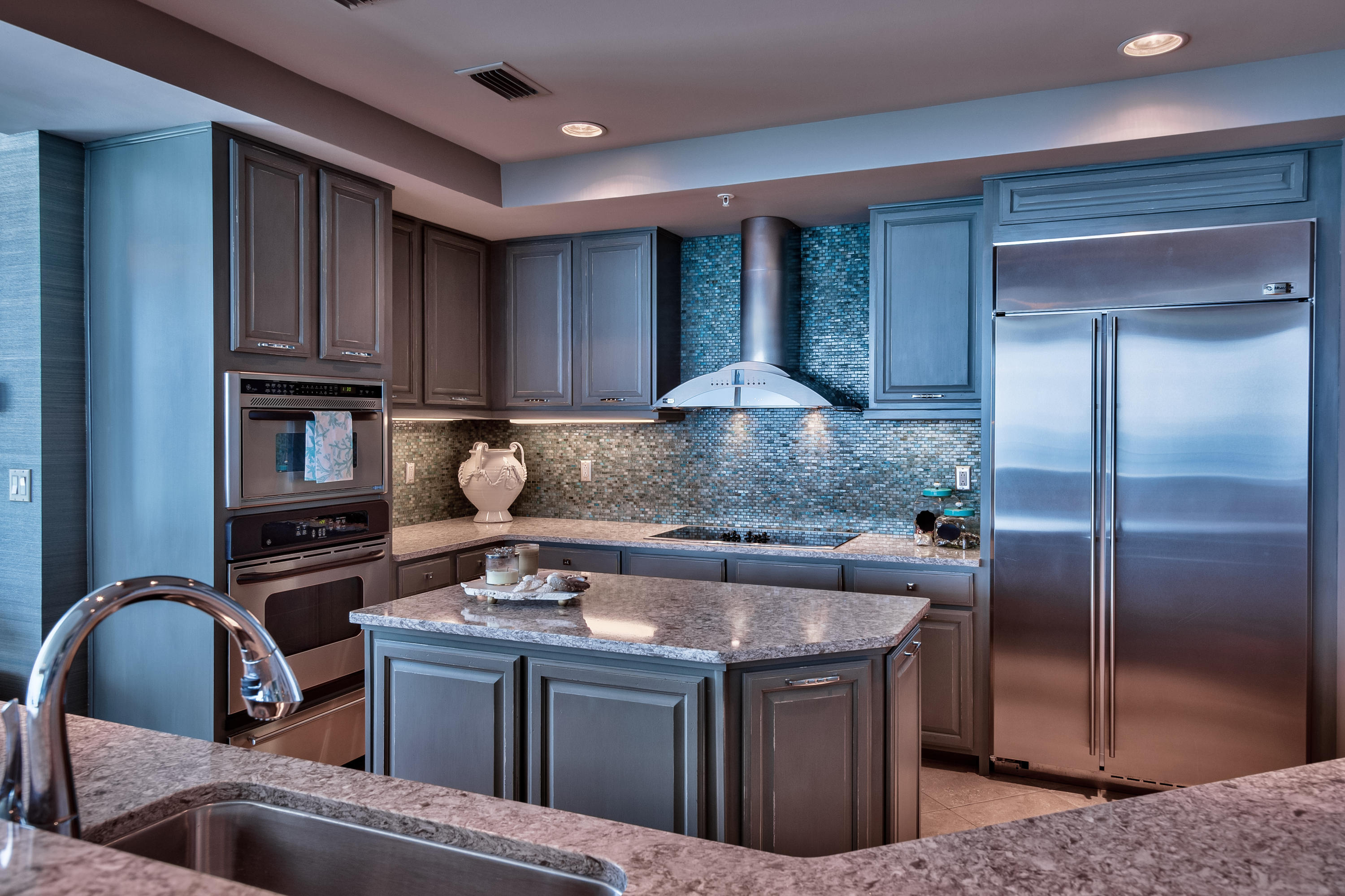 SIGNATURE BEACH - Residential