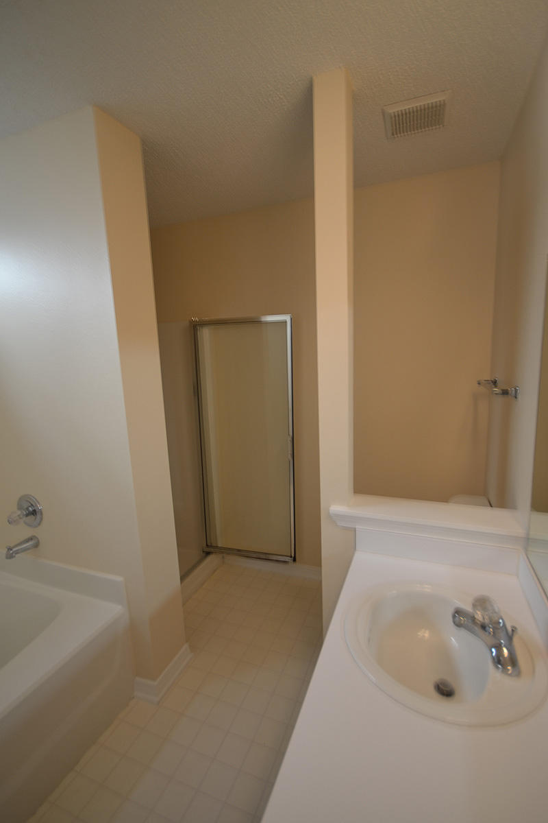 BRIDGEWATER S/D - Residential Lease