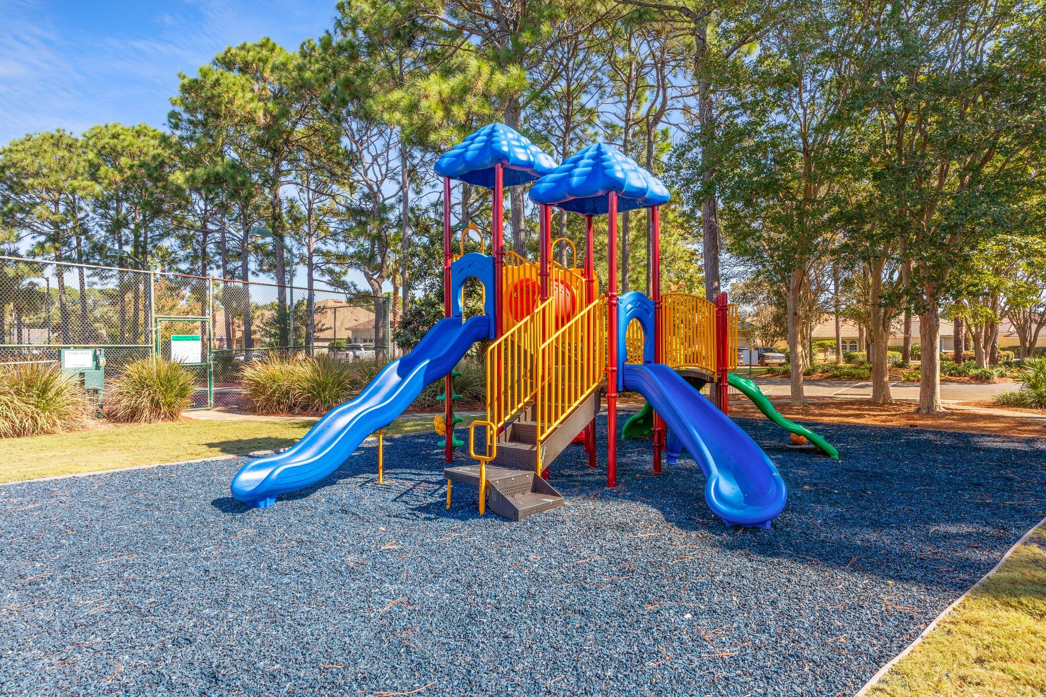 EMERALD LAKES PH 2 - Residential