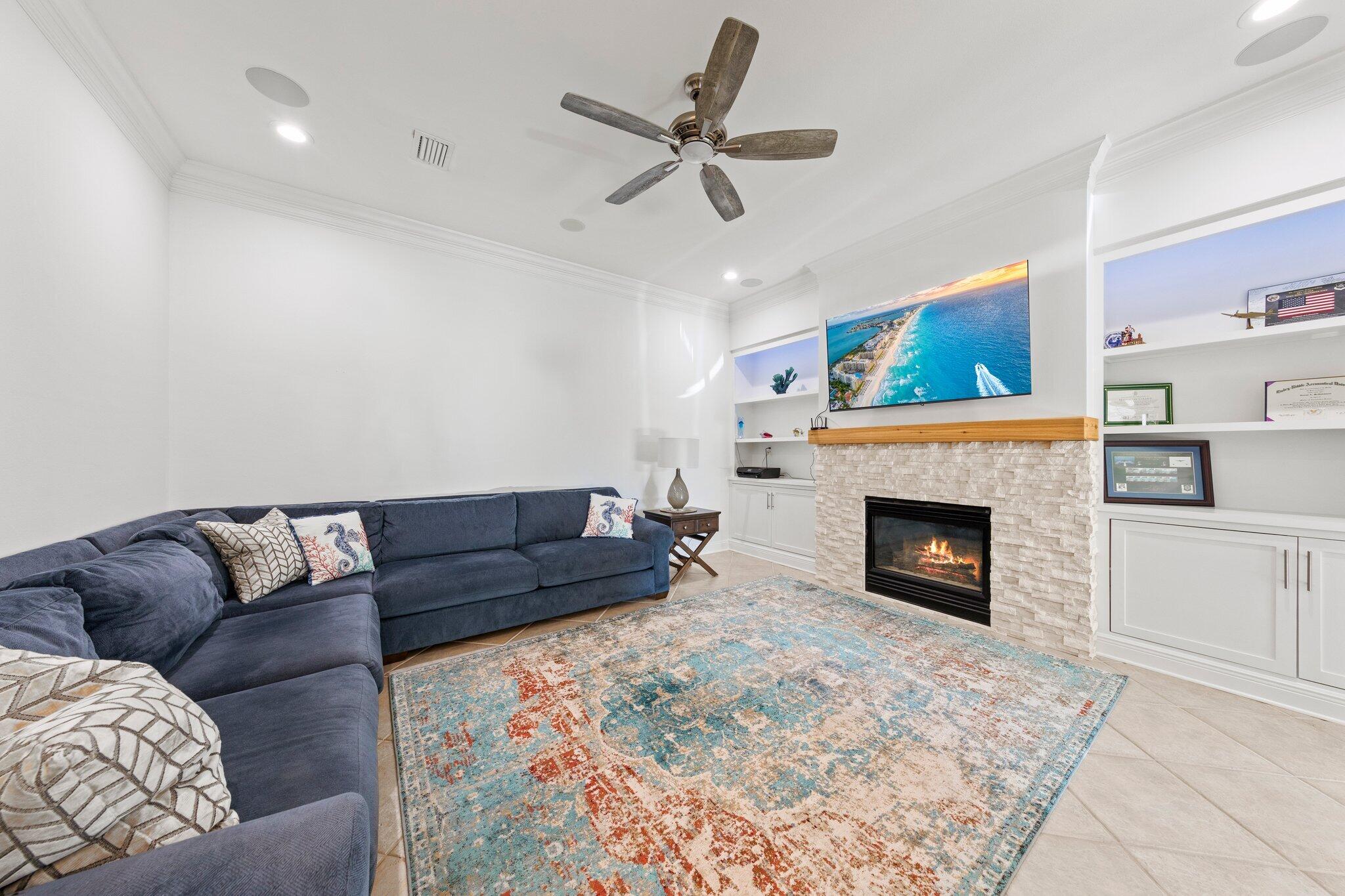 EMERALD LAKES PH 2 - Residential