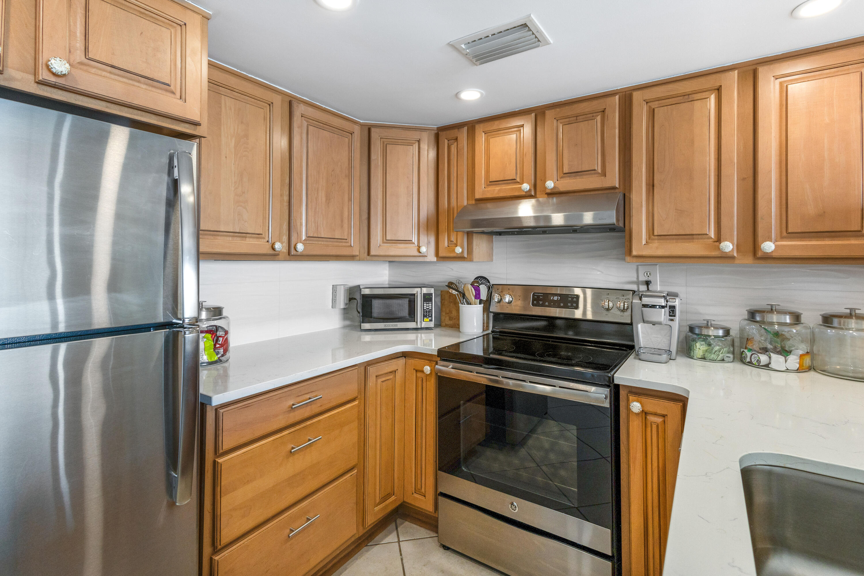 CABANA CLUB CONDO - Residential