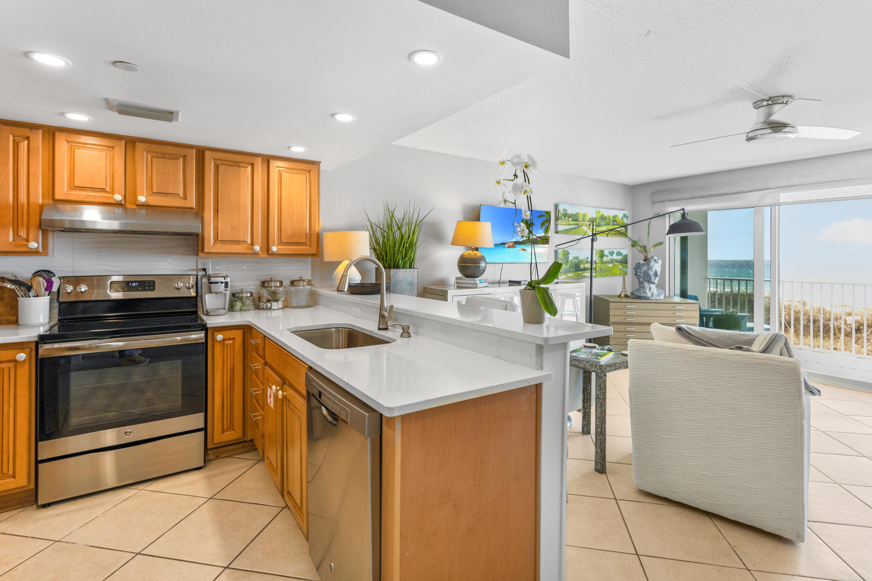 CABANA CLUB CONDO - Residential