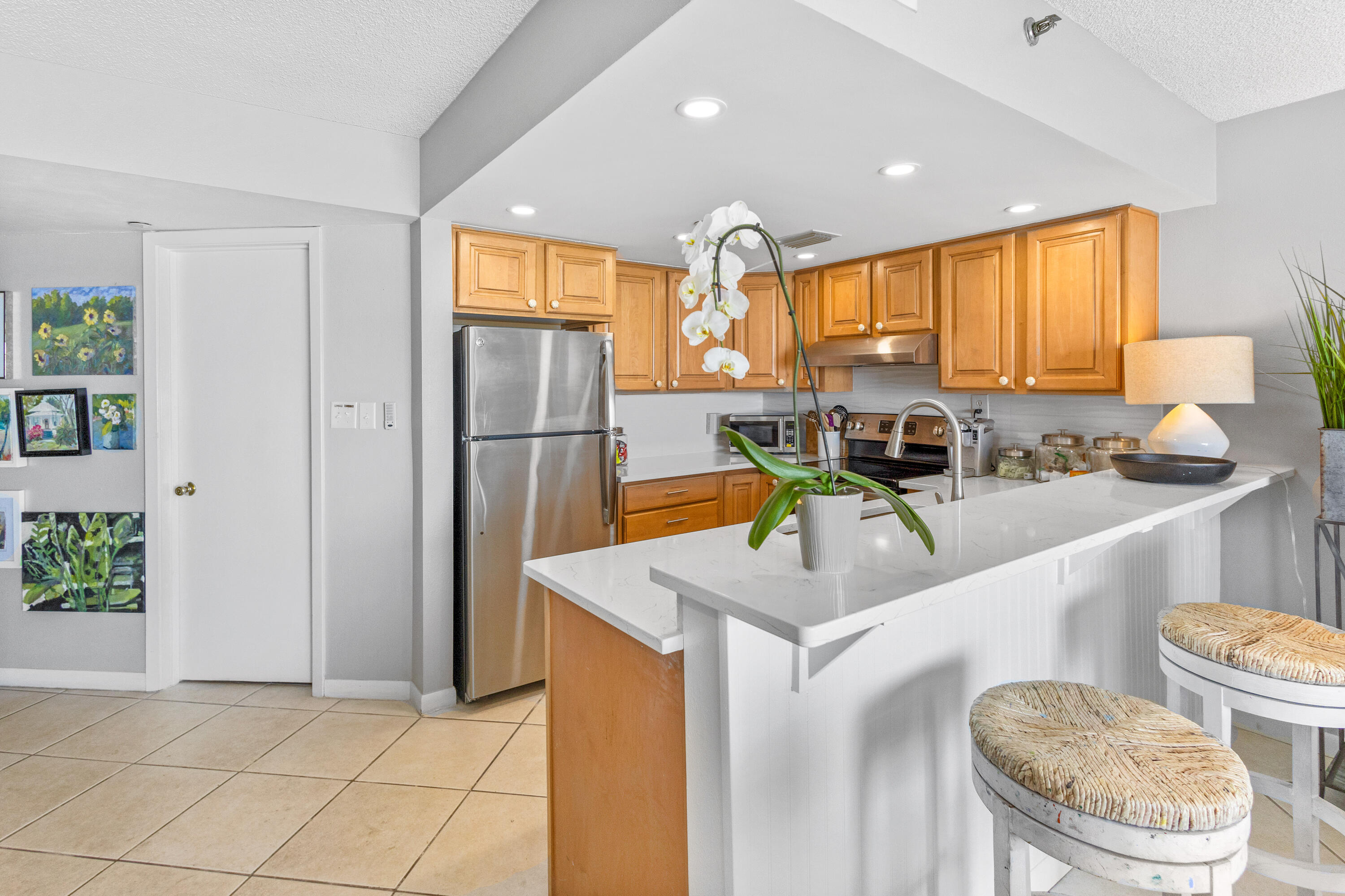 CABANA CLUB CONDO - Residential