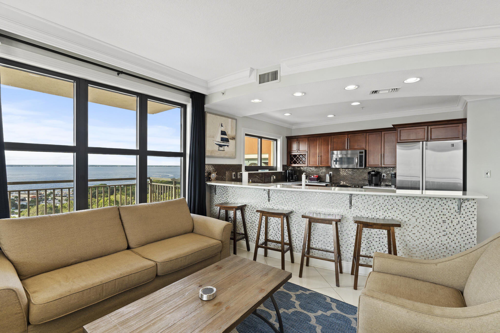 EMERALD GRANDE - Residential
