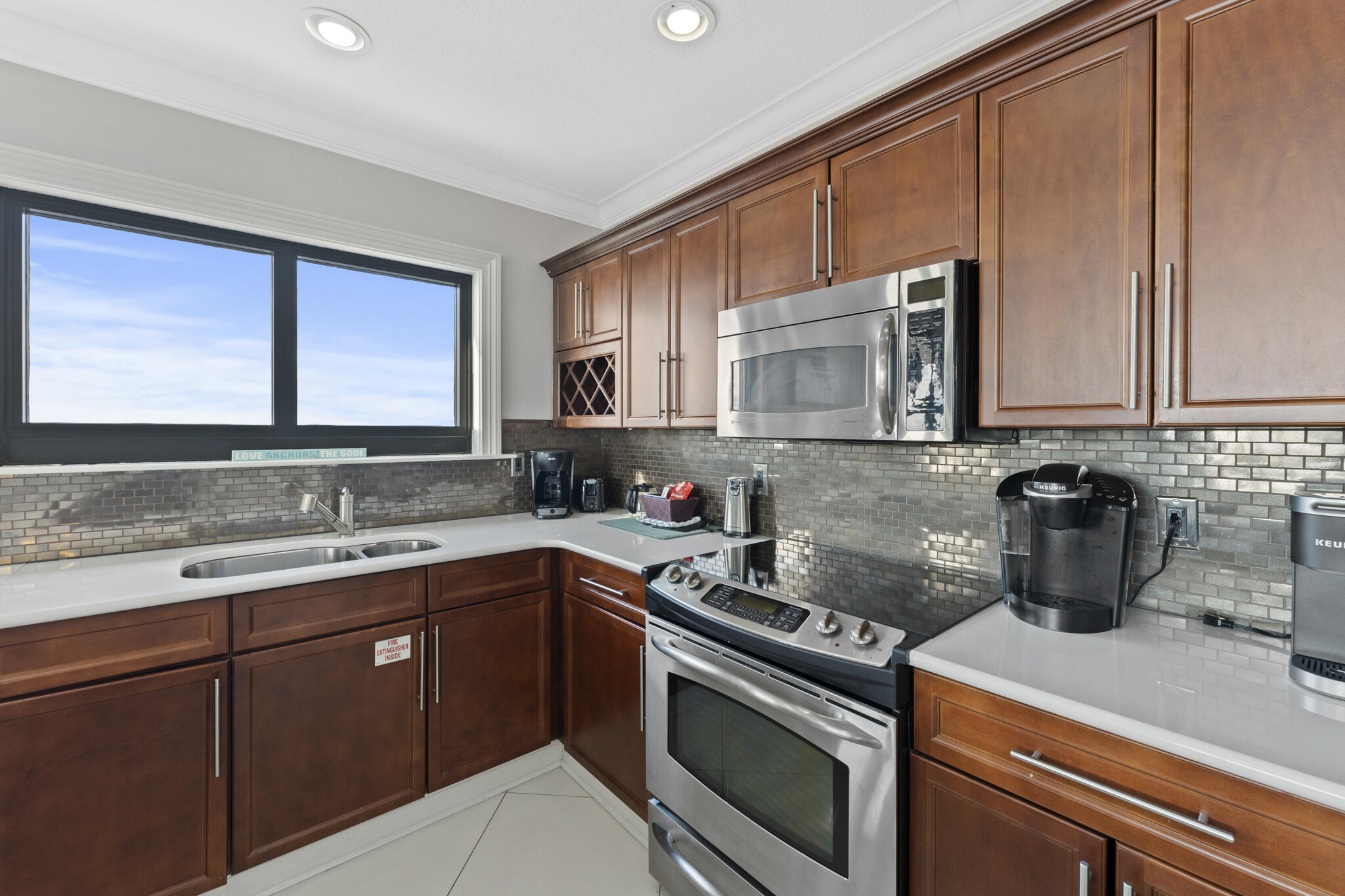 EMERALD GRANDE - Residential