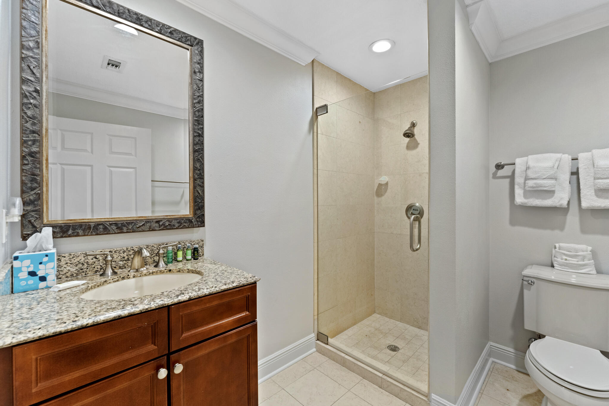 EMERALD GRANDE - Residential