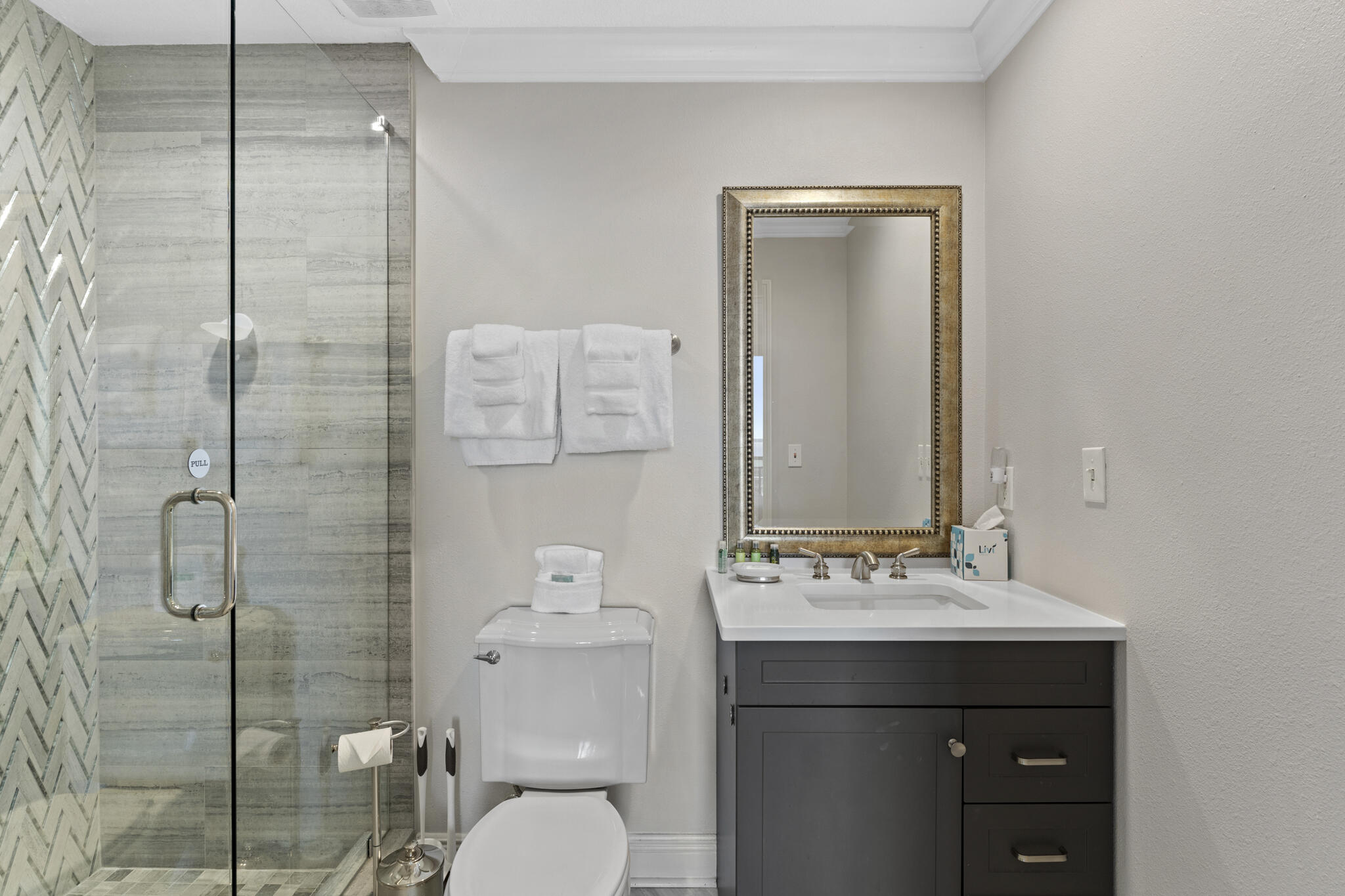 EMERALD GRANDE - Residential