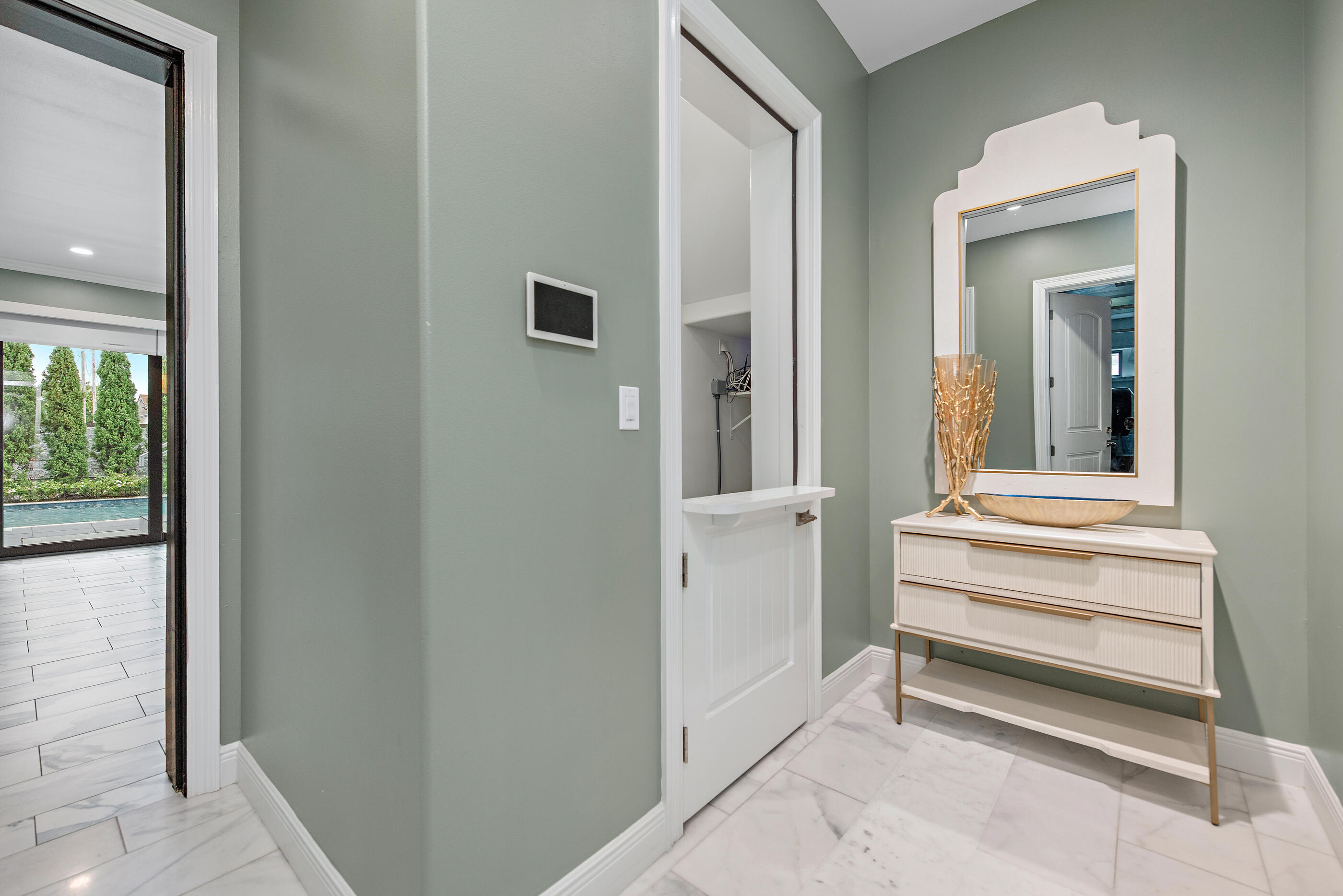 SANTA ROSA SHORES - Residential