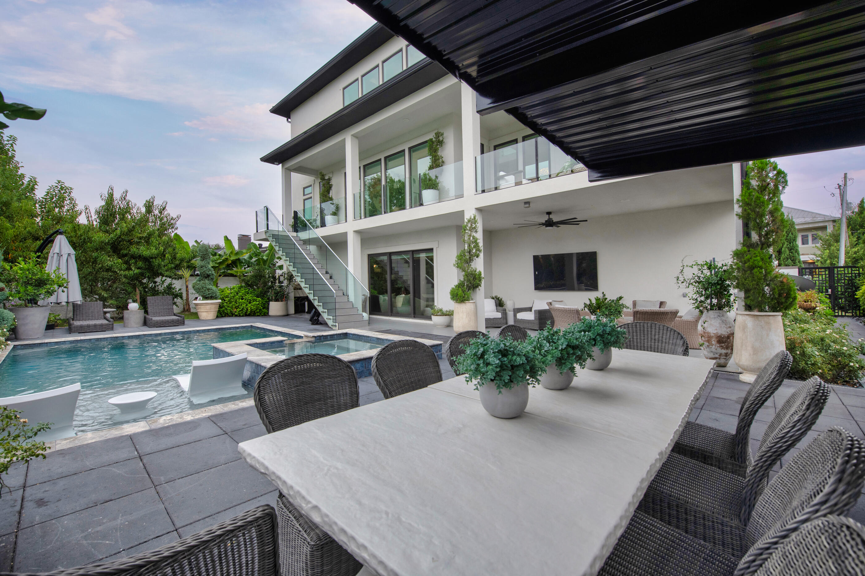 SANTA ROSA SHORES - Residential