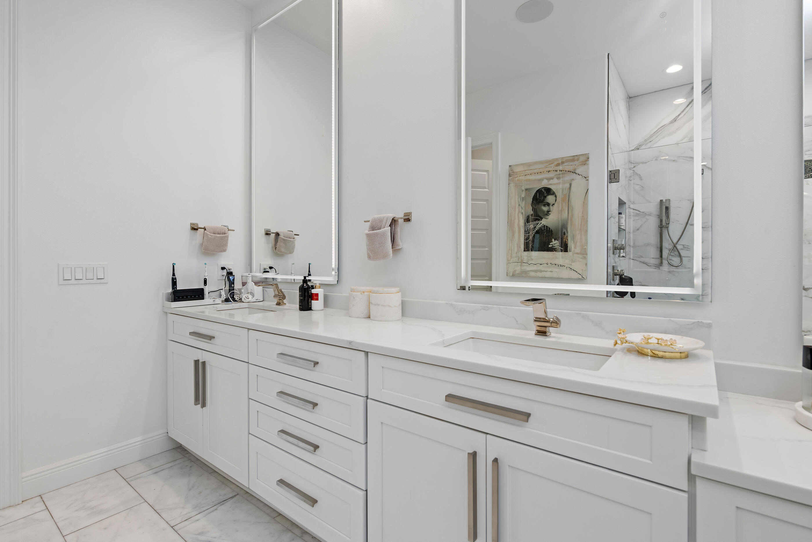 SANTA ROSA SHORES - Residential
