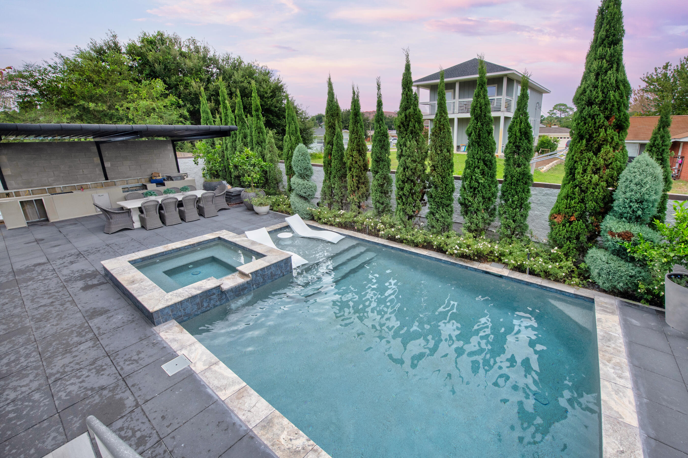 SANTA ROSA SHORES - Residential