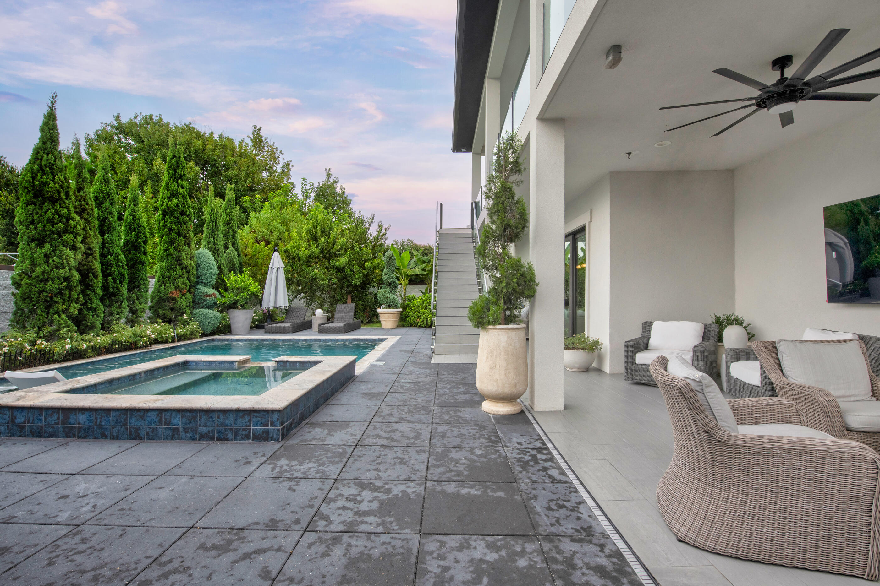 SANTA ROSA SHORES - Residential