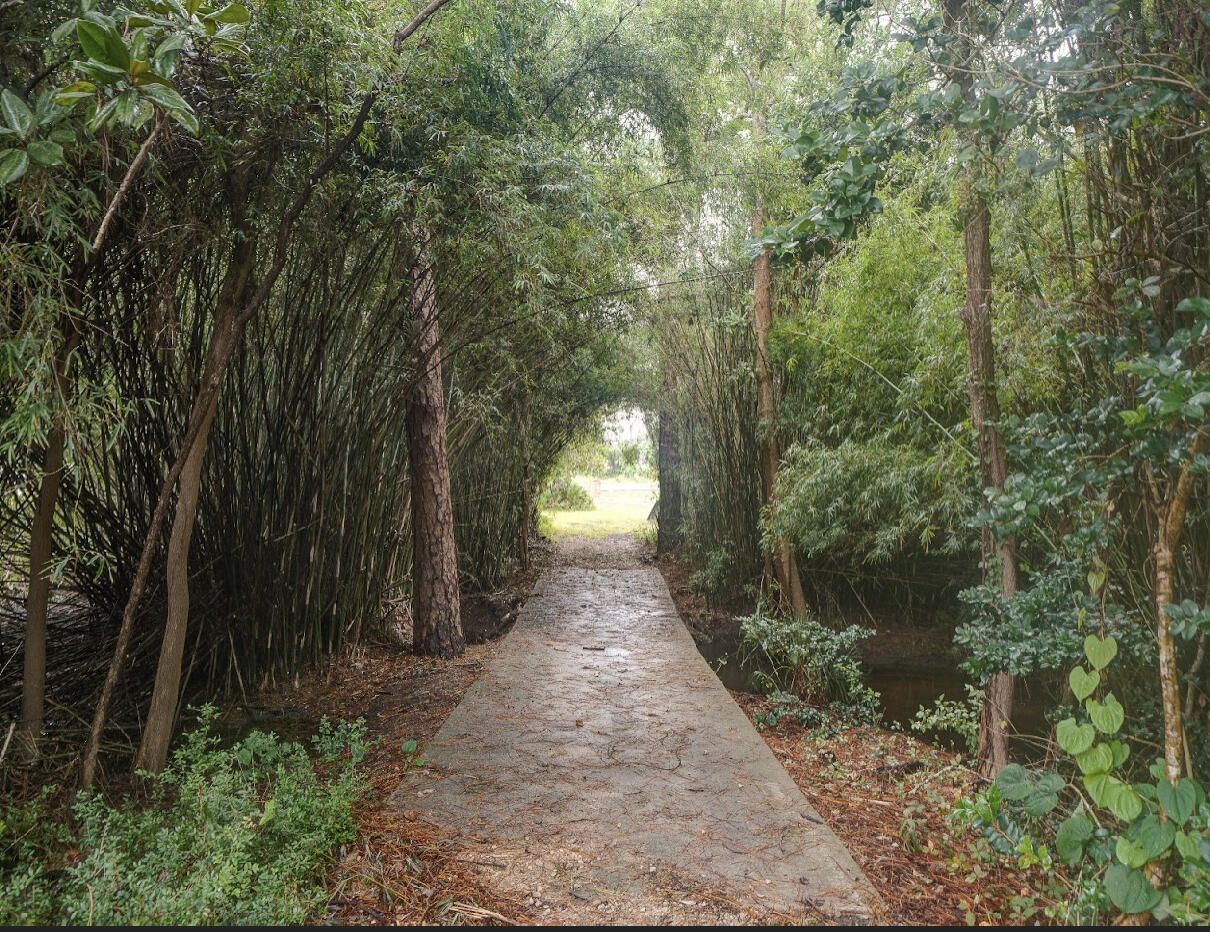 SOUTH RNG 25 WATER (252001.00) - Residential