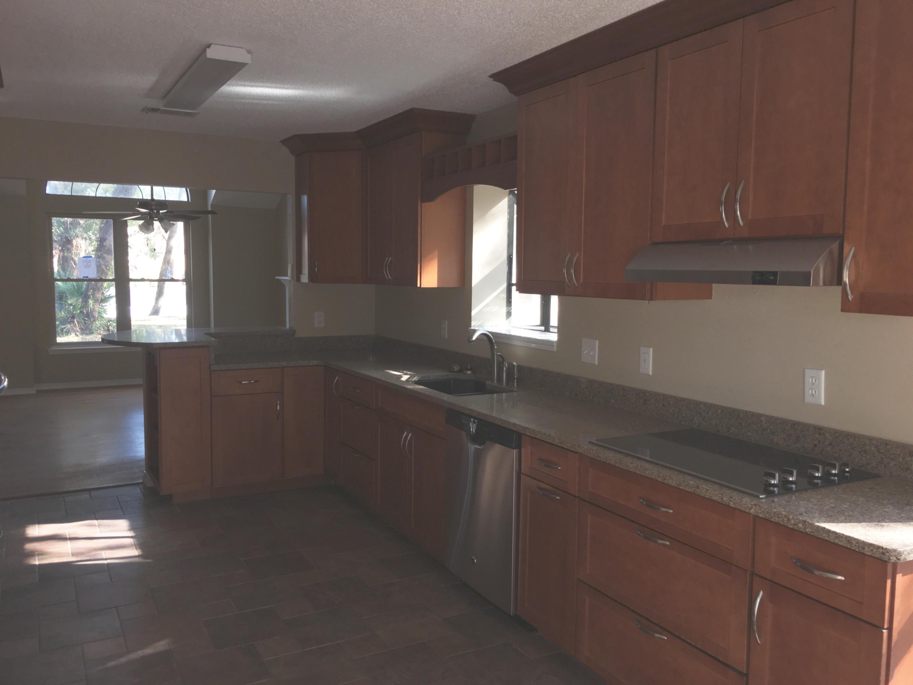 FERRY ROAD MANOR - Residential