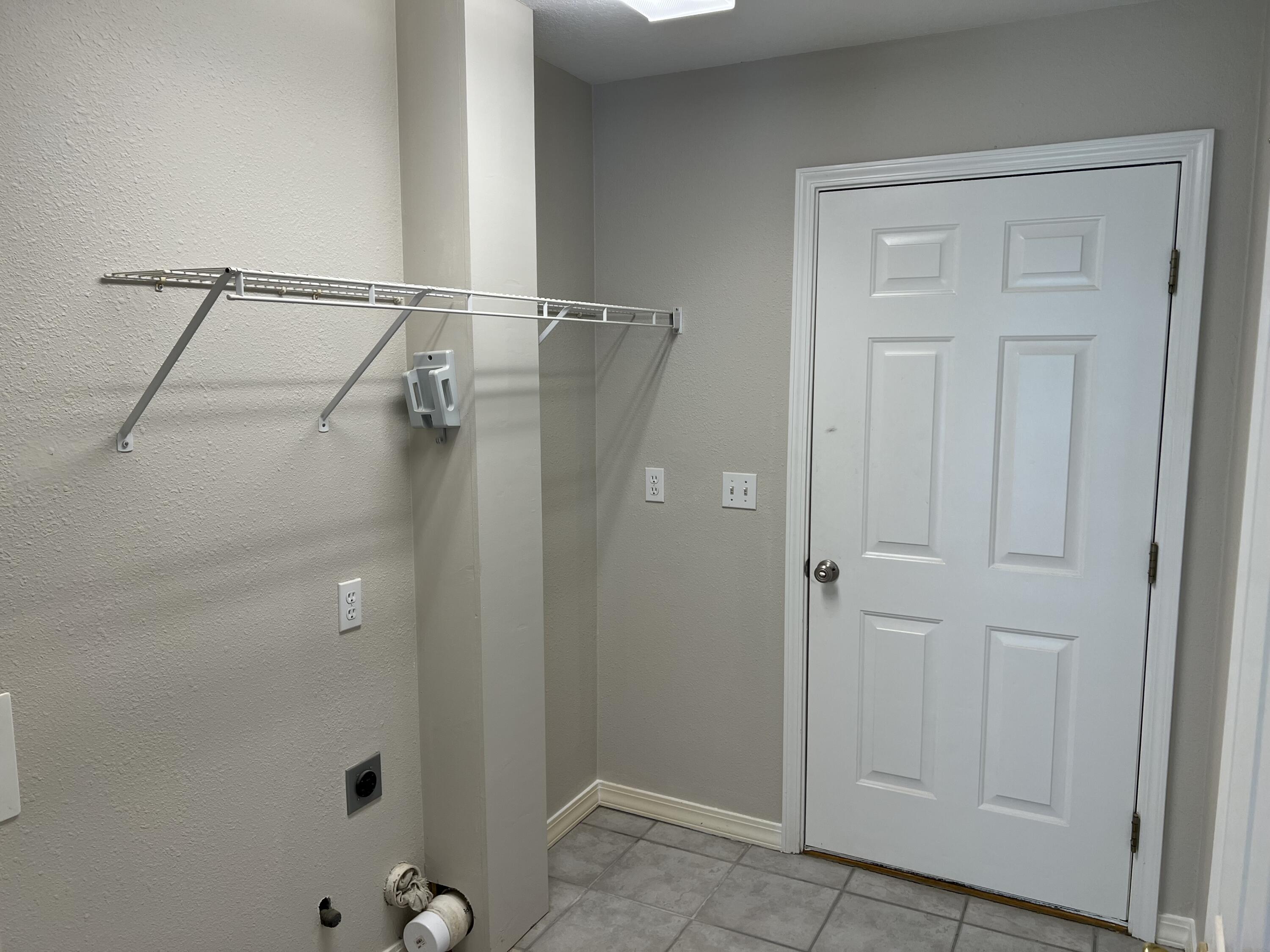 BAY BRIDGE LANDING - Residential Lease