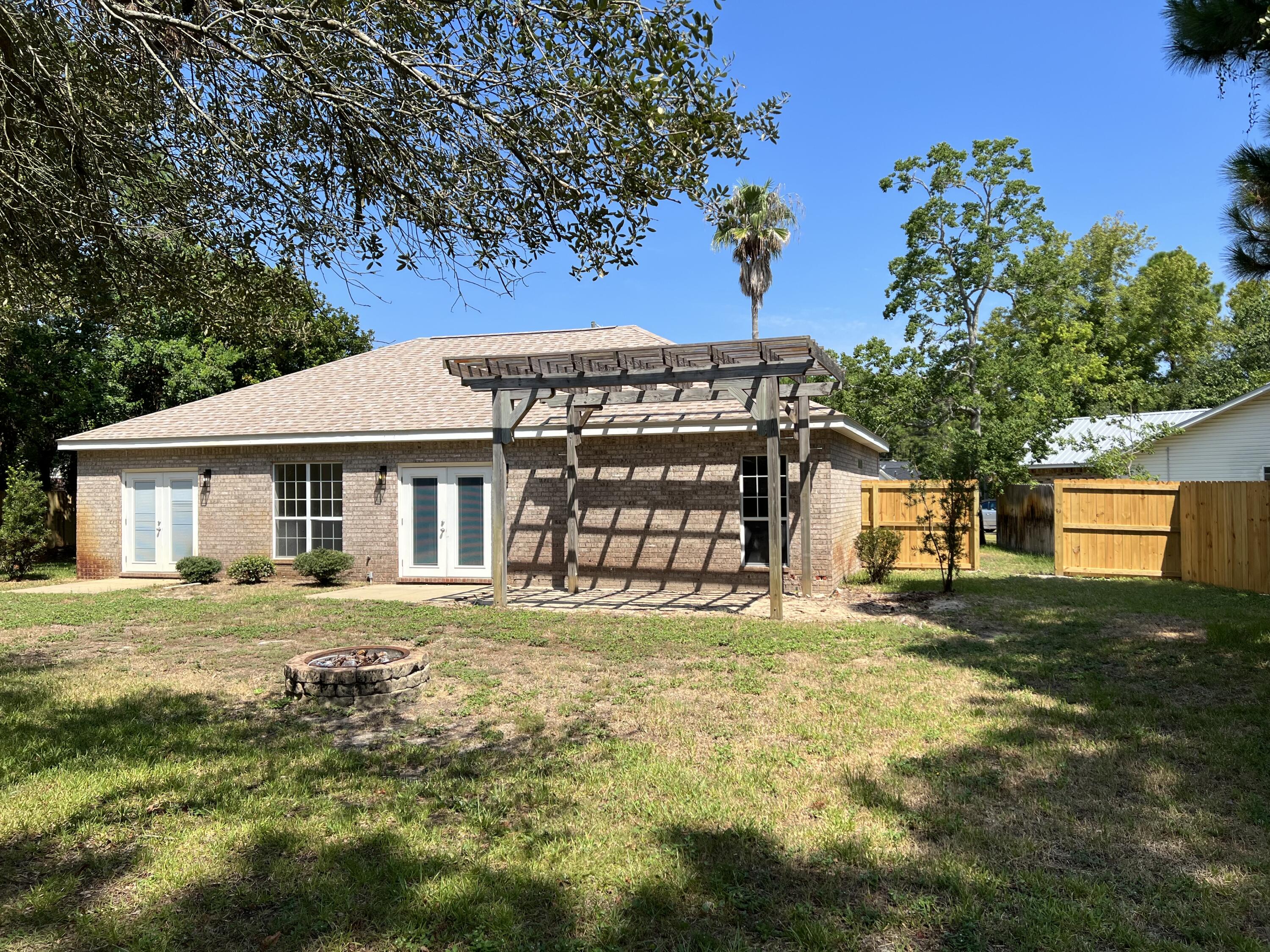 BAY BRIDGE LANDING - Residential Lease